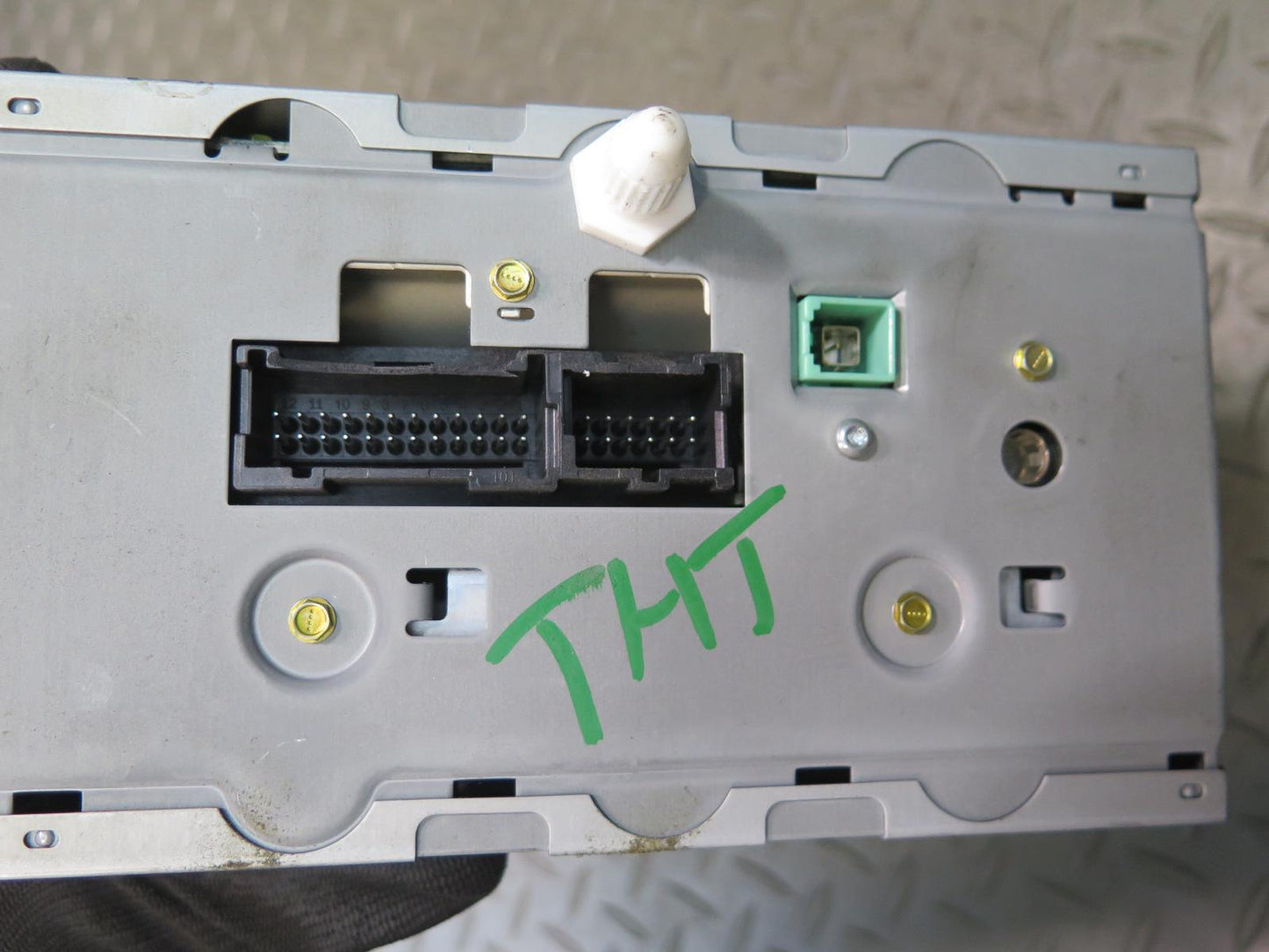 2005-2006 Hummer H2 GPS Navi Radio CD Player Receiver Head Unit 15229287