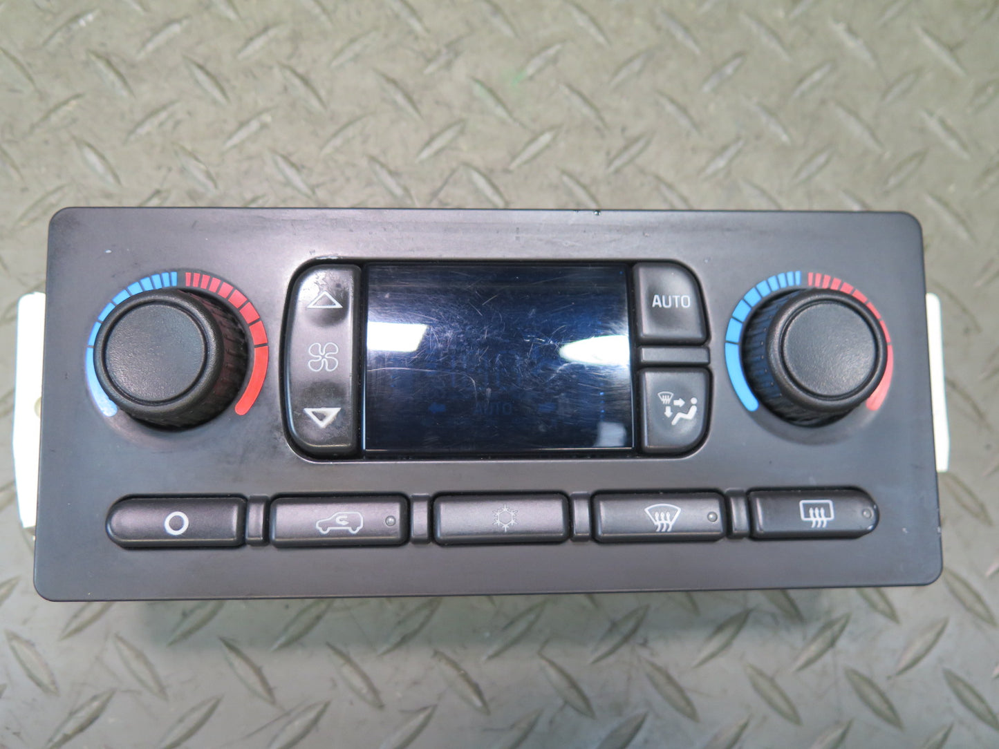 2003-2007 Hummer H2 A/C Heater Climate Control Switch Panel 10399657