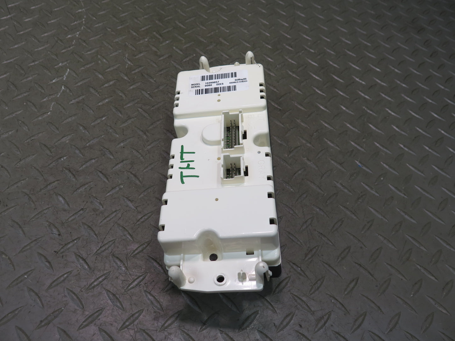 2003-2007 Hummer H2 A/C Heater Climate Control Switch Panel 10399657