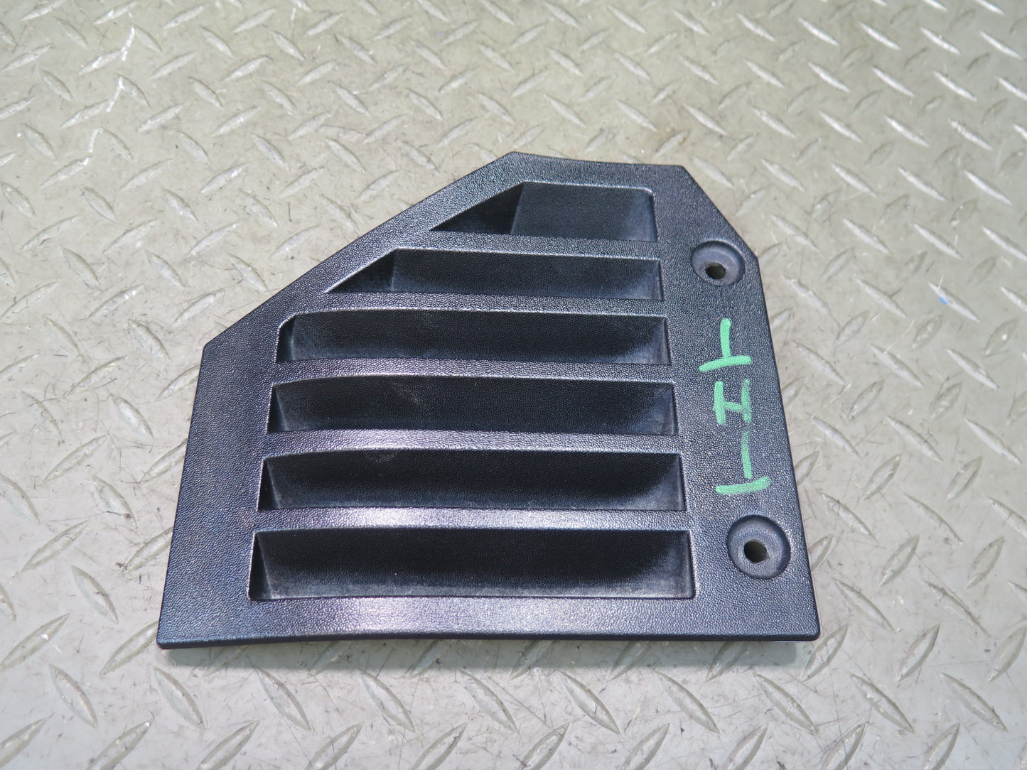 2003-2007 Hummer H2 Front Left & Right Fender Trim Cover Panel Set of 2