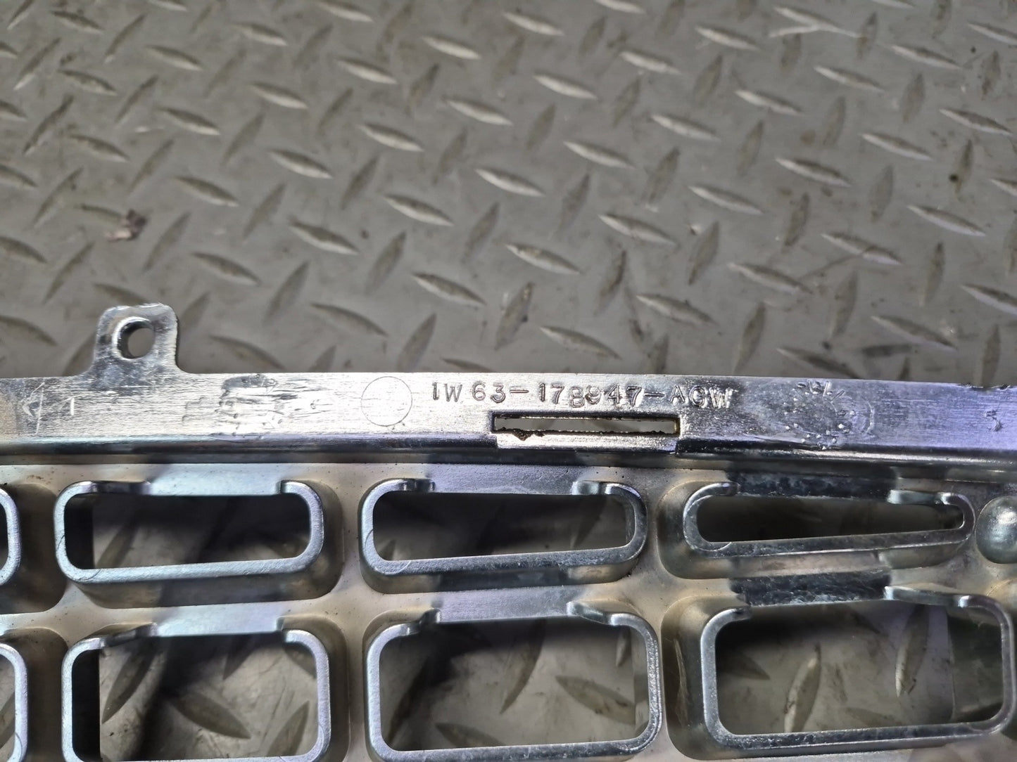 02-05 Ford Thunderbird Front Bumper Grille Trim Cover 1W63-17B947-AGW OEM
