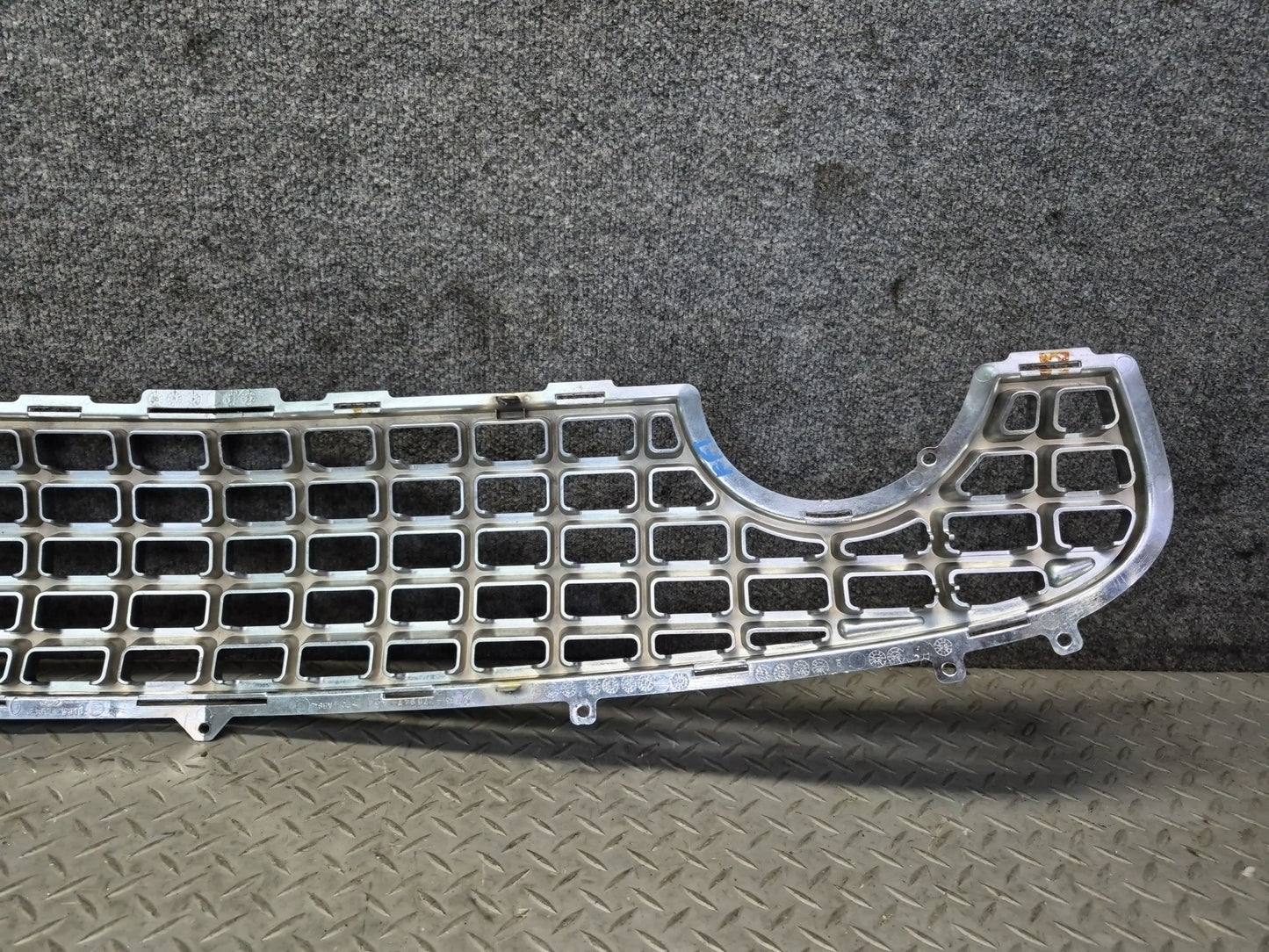 02-05 Ford Thunderbird Front Bumper Grille Trim Cover 1W63-17B947-AGW OEM