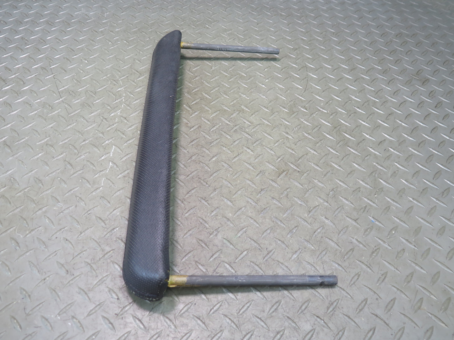 2003-2007 Hummer H2 Dash Front Right Grab Handle Bar