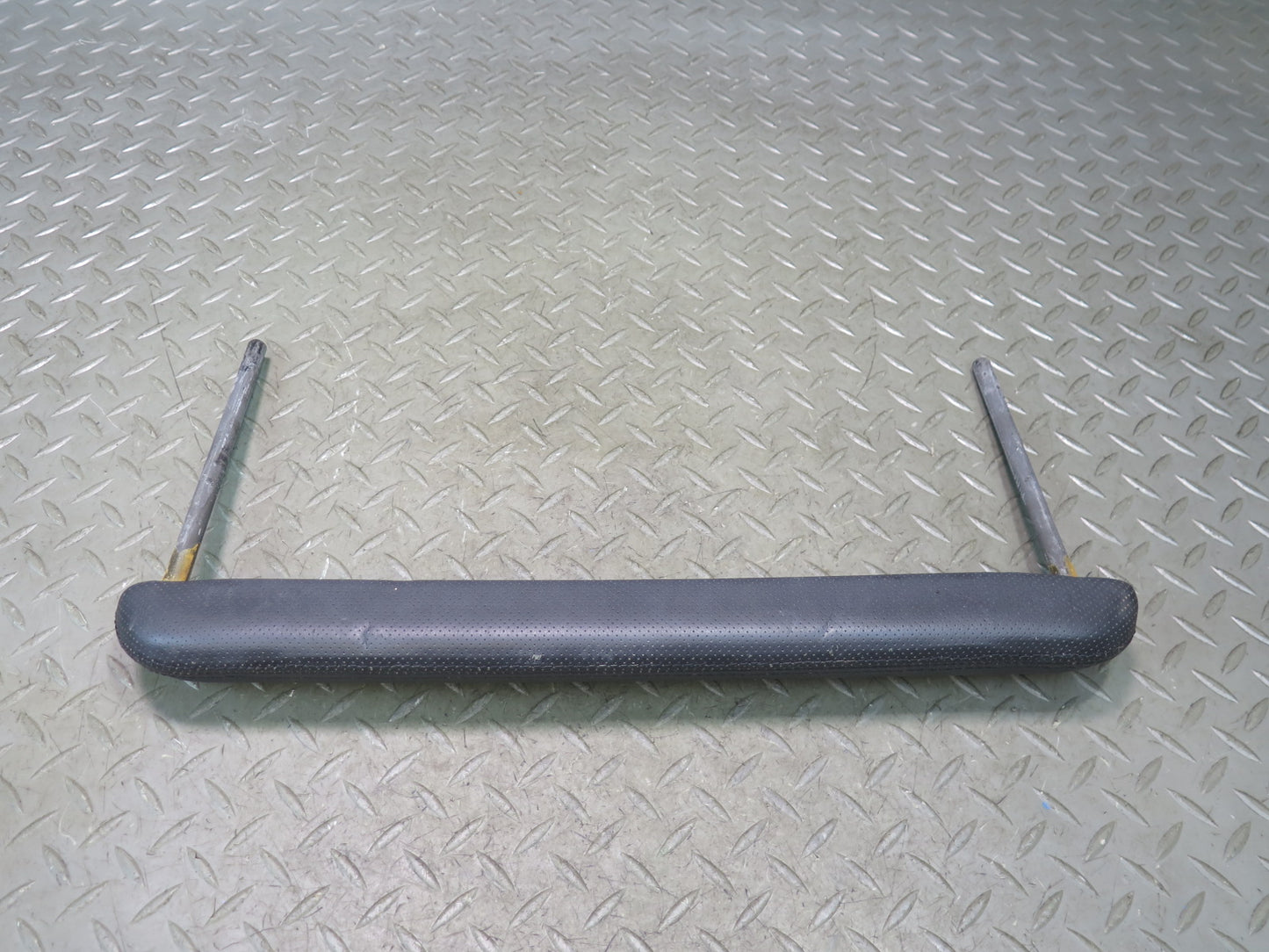 2003-2007 Hummer H2 Dash Front Right Grab Handle Bar