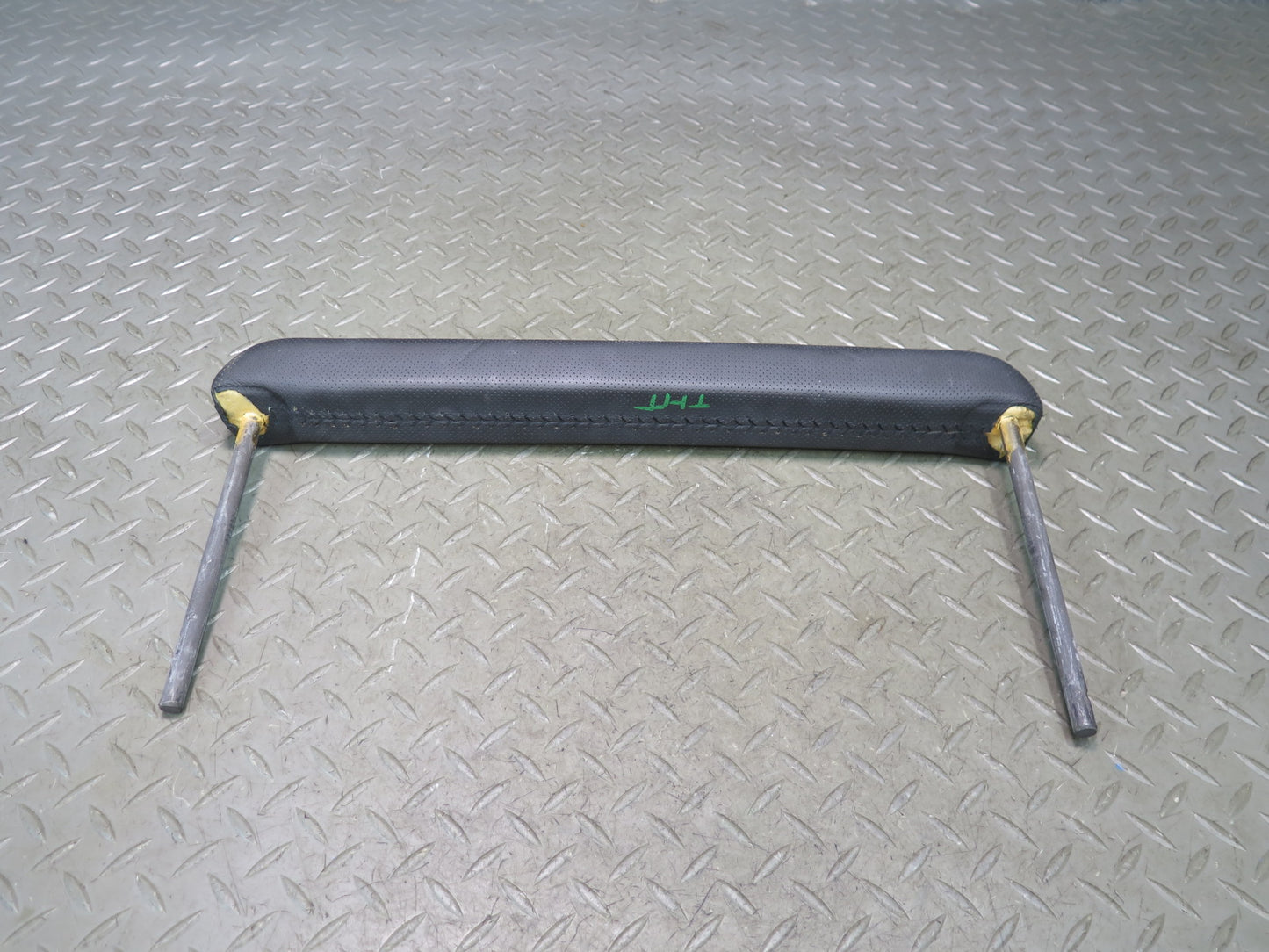 2003-2007 Hummer H2 Dash Front Right Grab Handle Bar