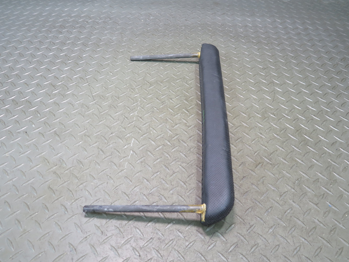 2003-2007 Hummer H2 Dash Front Right Grab Handle Bar