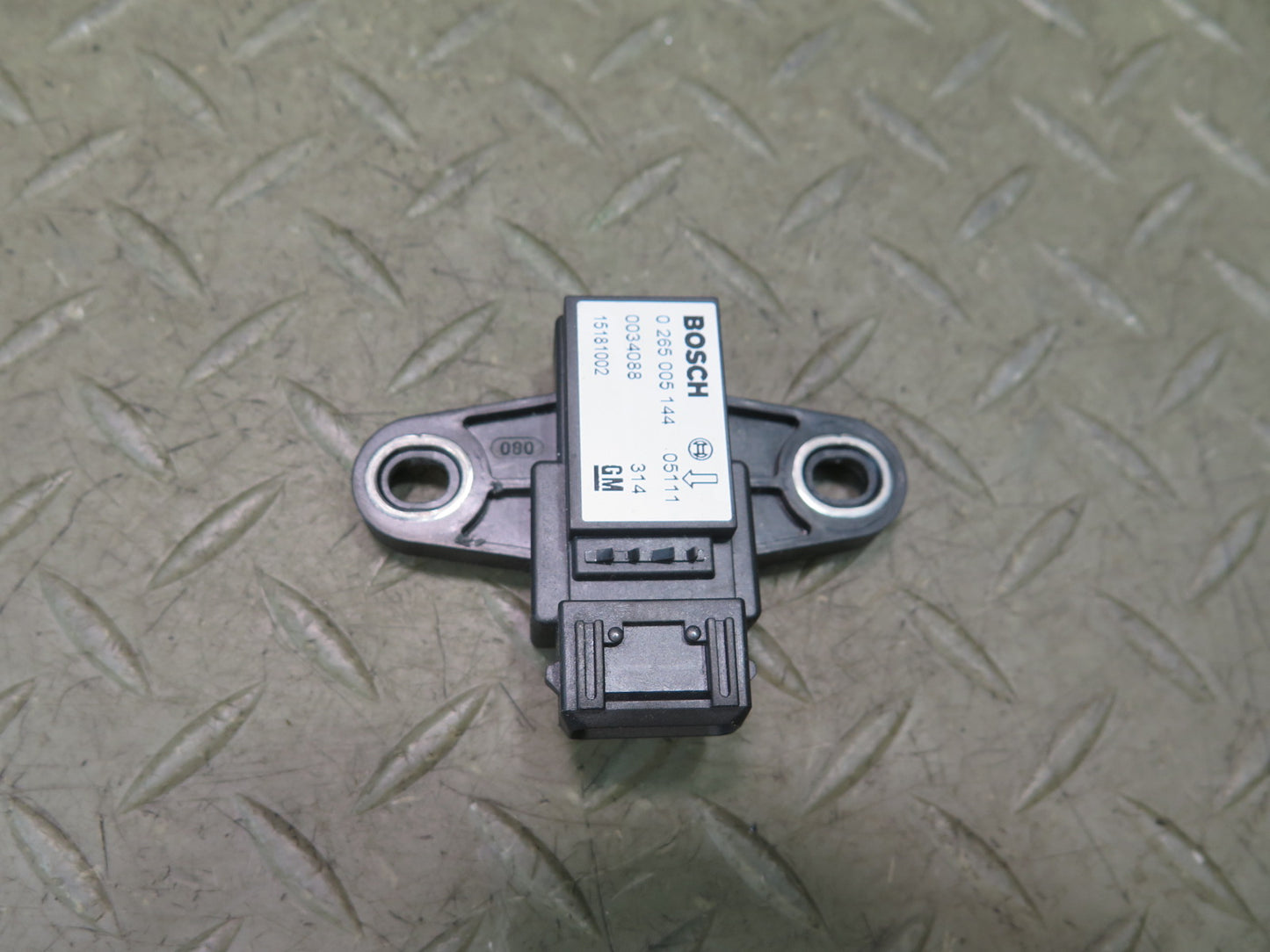 2003-2007 Hummer H2 YAW Turn Rate Acceleration Speed Sensor 15181002