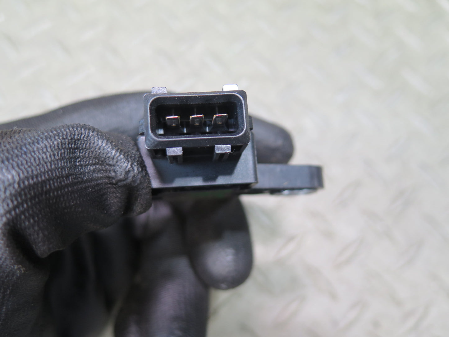 2003-2007 Hummer H2 YAW Turn Rate Acceleration Speed Sensor 15181002