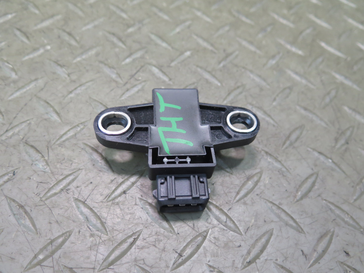 2003-2007 Hummer H2 YAW Turn Rate Acceleration Speed Sensor 15181002