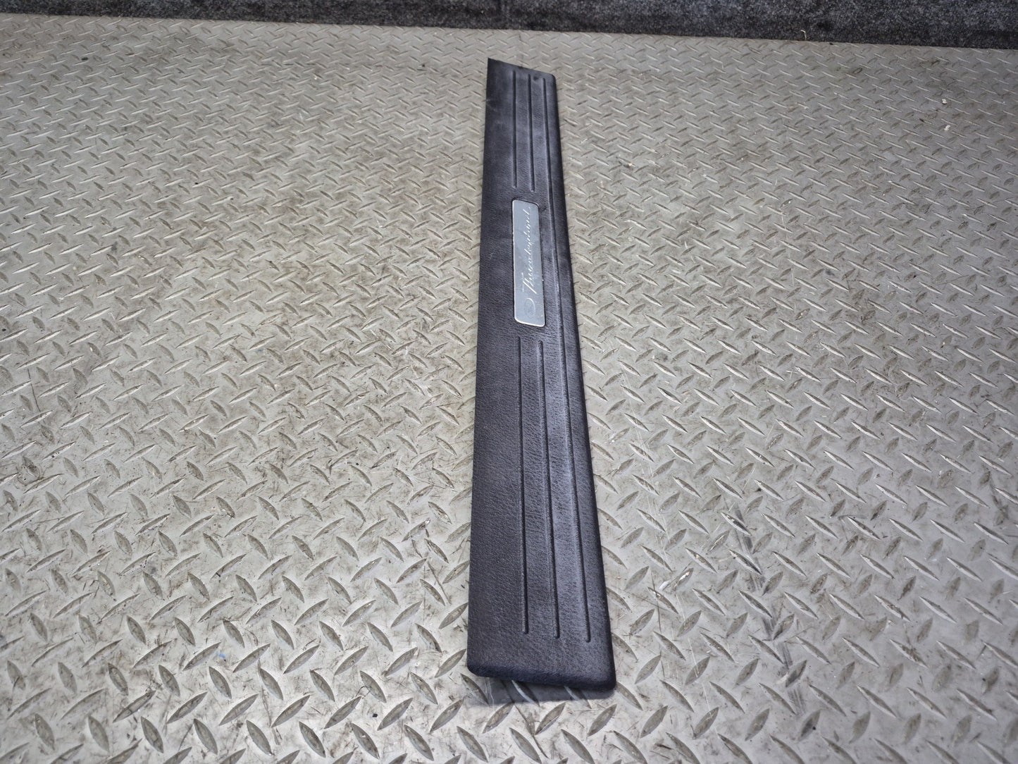 02-05 Ford Thunderbird Set of 2 Left & Right Door Sill Plate Trim OEM