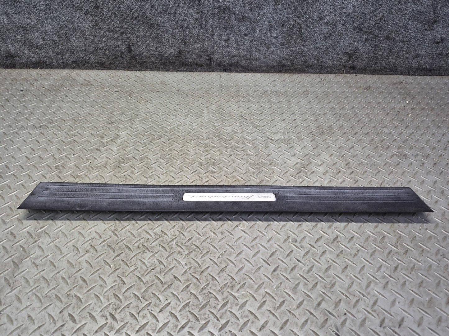 02-05 Ford Thunderbird Set of 2 Left & Right Door Sill Plate Trim OEM