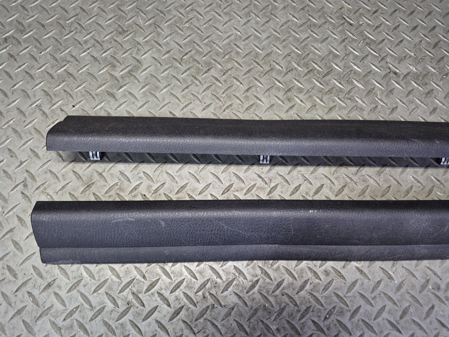 02-05 Ford Thunderbird Set of 2 Door Inner Scuff Sill Plate Trim Panel OEM