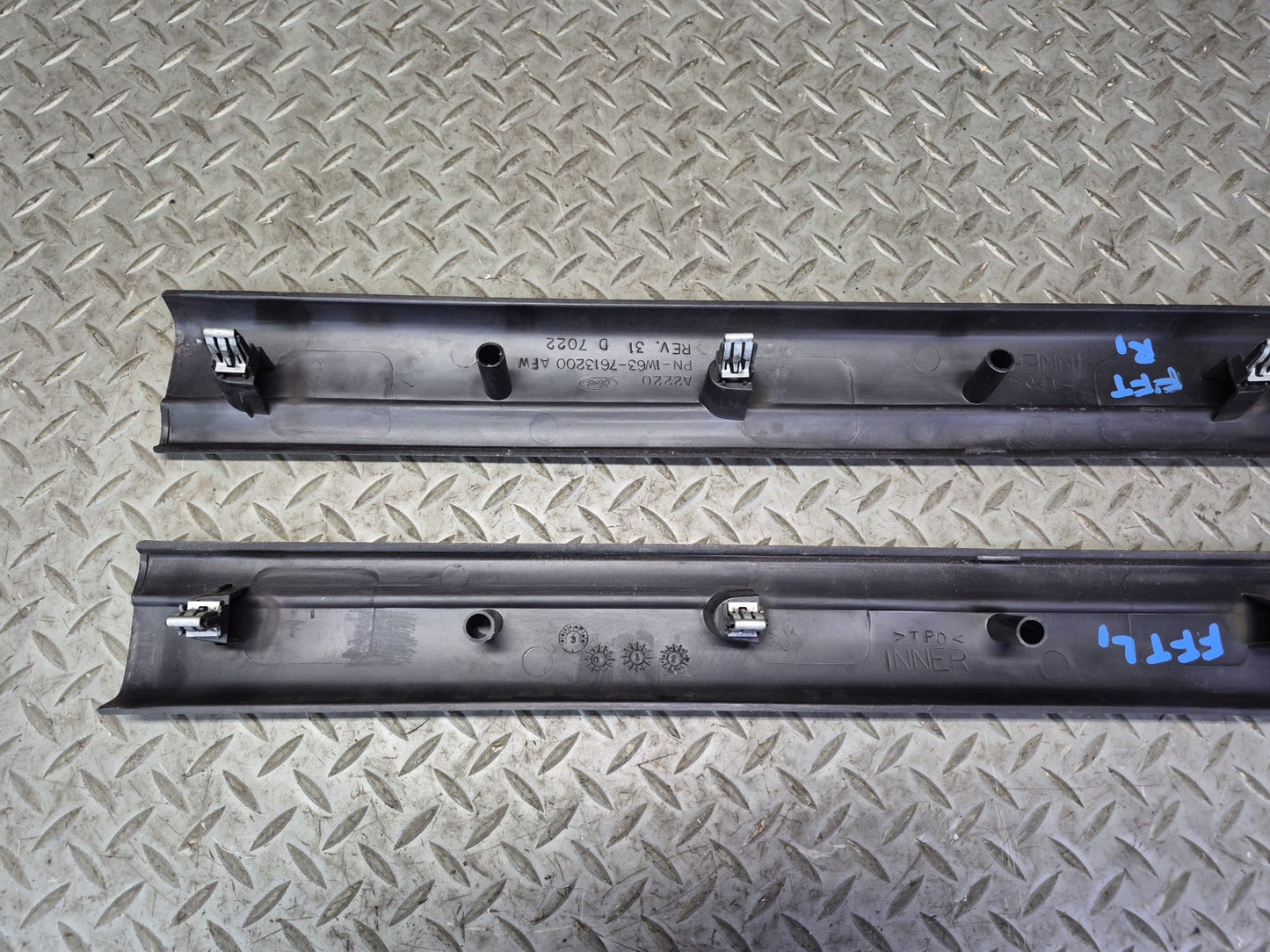02-05 Ford Thunderbird Set of 2 Door Inner Scuff Sill Plate Trim Panel OEM