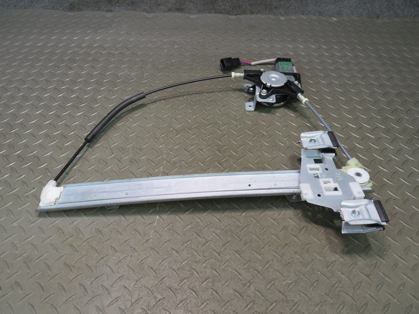 2003-2009 Hummer H2 Rear Left Door Window Regulator w Motor