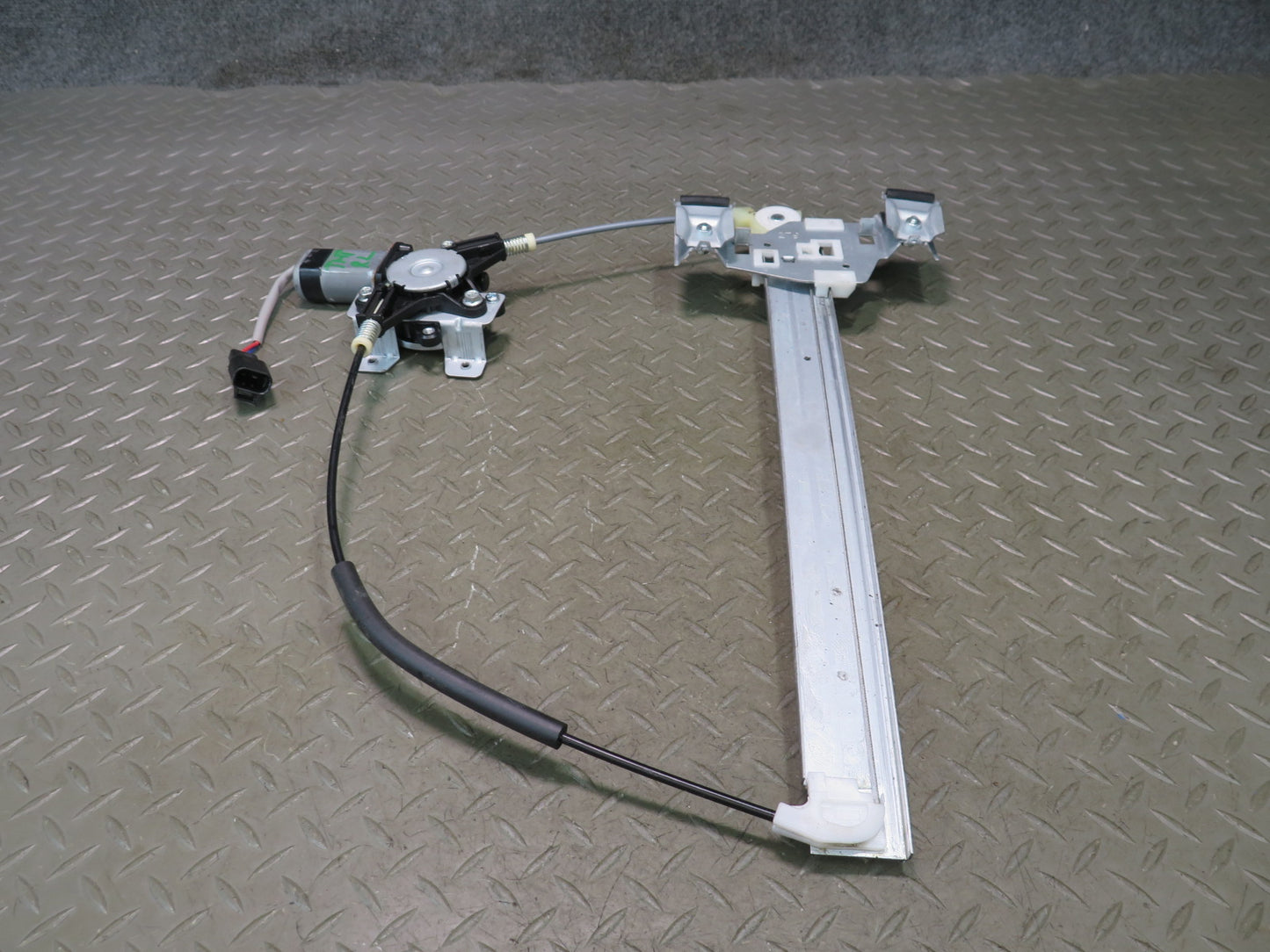 2003-2009 Hummer H2 Rear Left Door Window Regulator w Motor