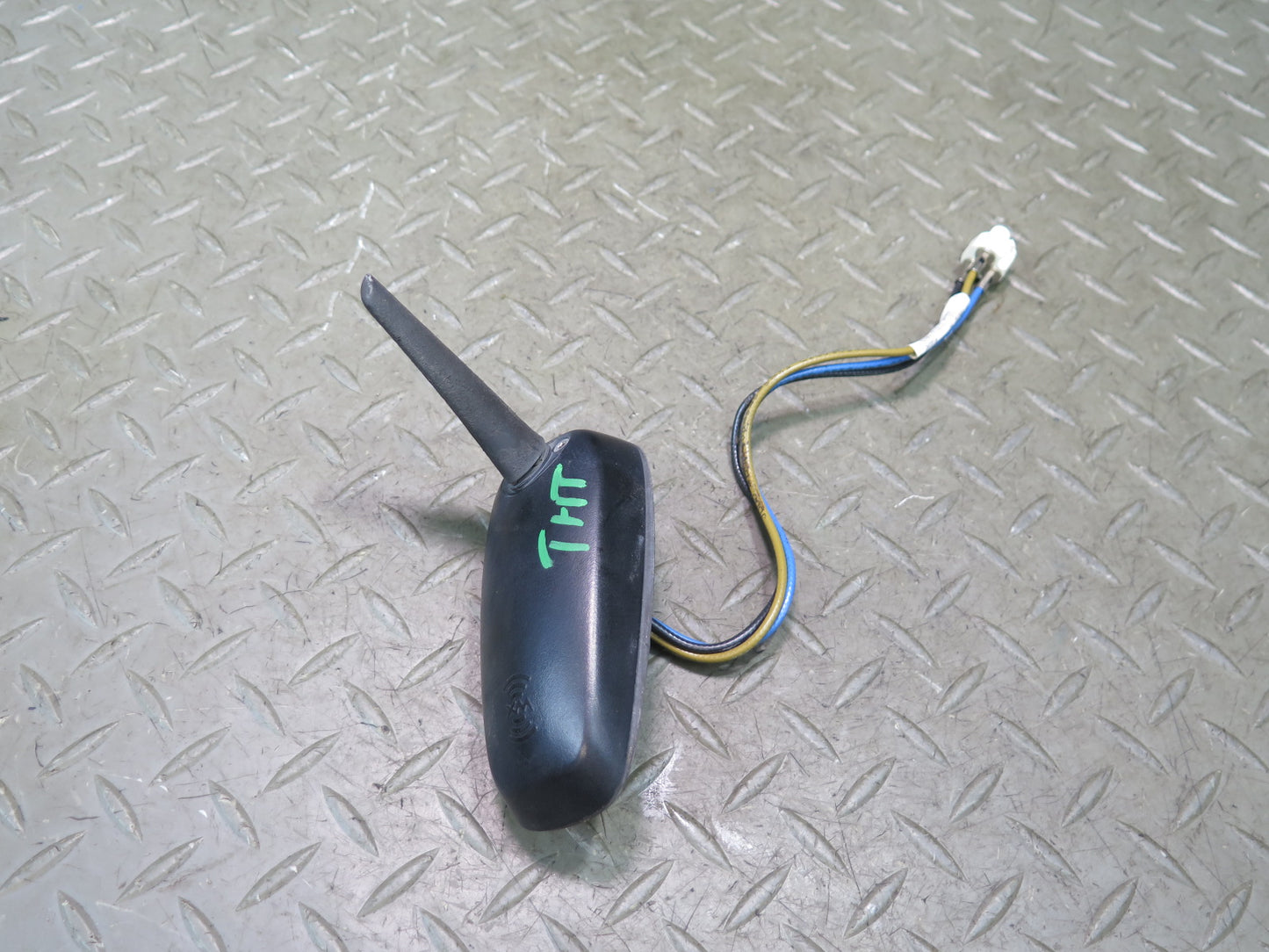 2005 Hummer H2 Roof Exterior GPS Satellite Antenna