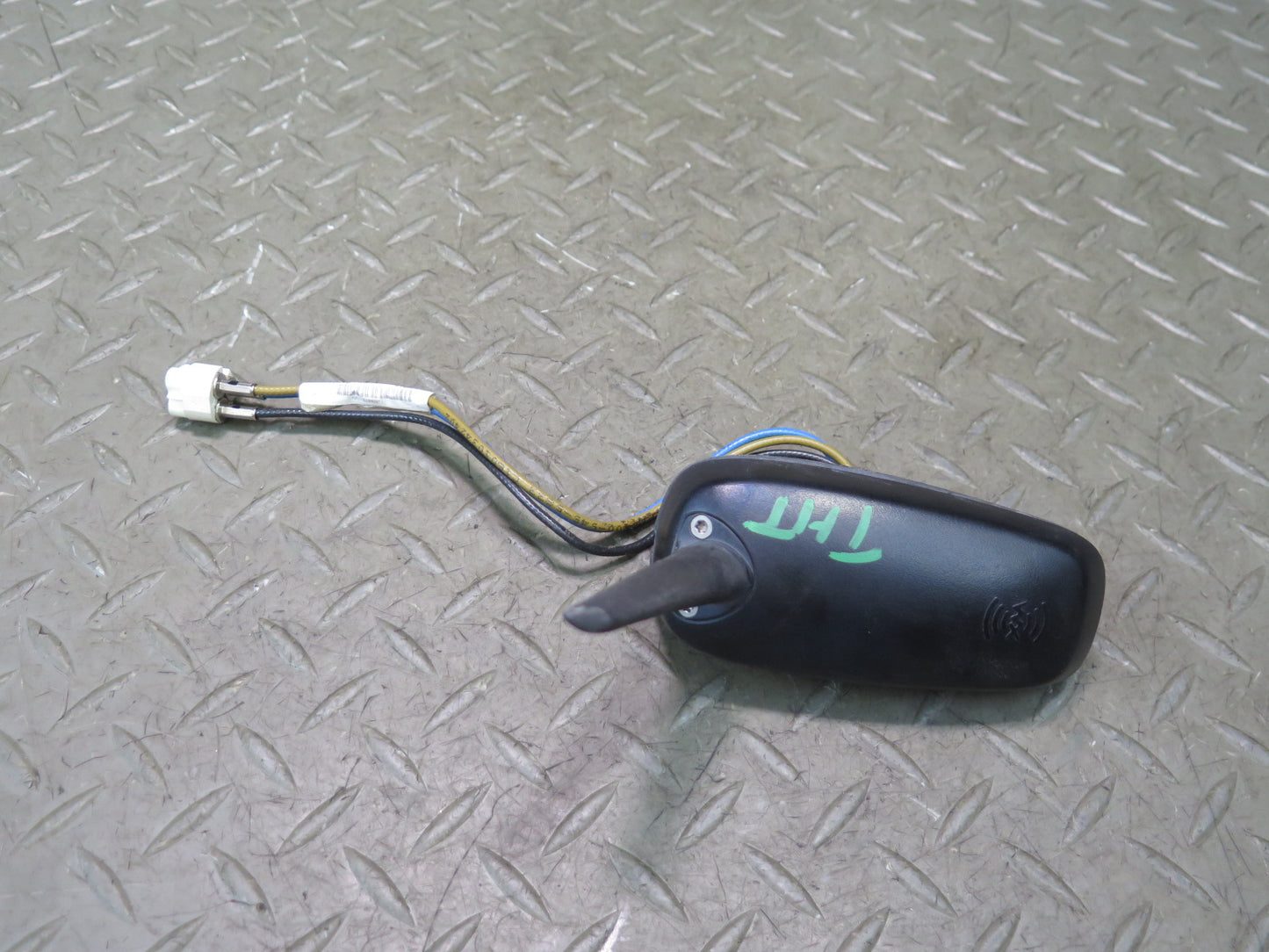 2005 Hummer H2 Roof Exterior GPS Satellite Antenna