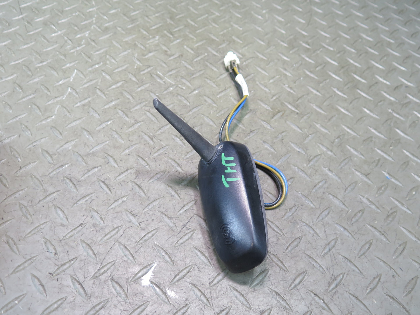 2005 Hummer H2 Roof Exterior GPS Satellite Antenna