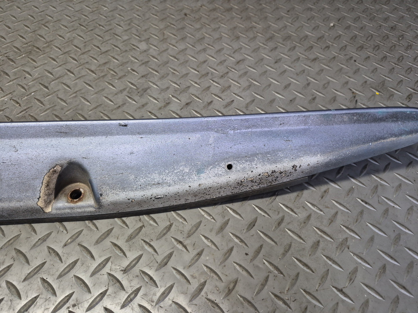 84-86 Nissan Z31 300ZX 2+0 Right Side Skirt Rocker Panel Molding Blue OEM