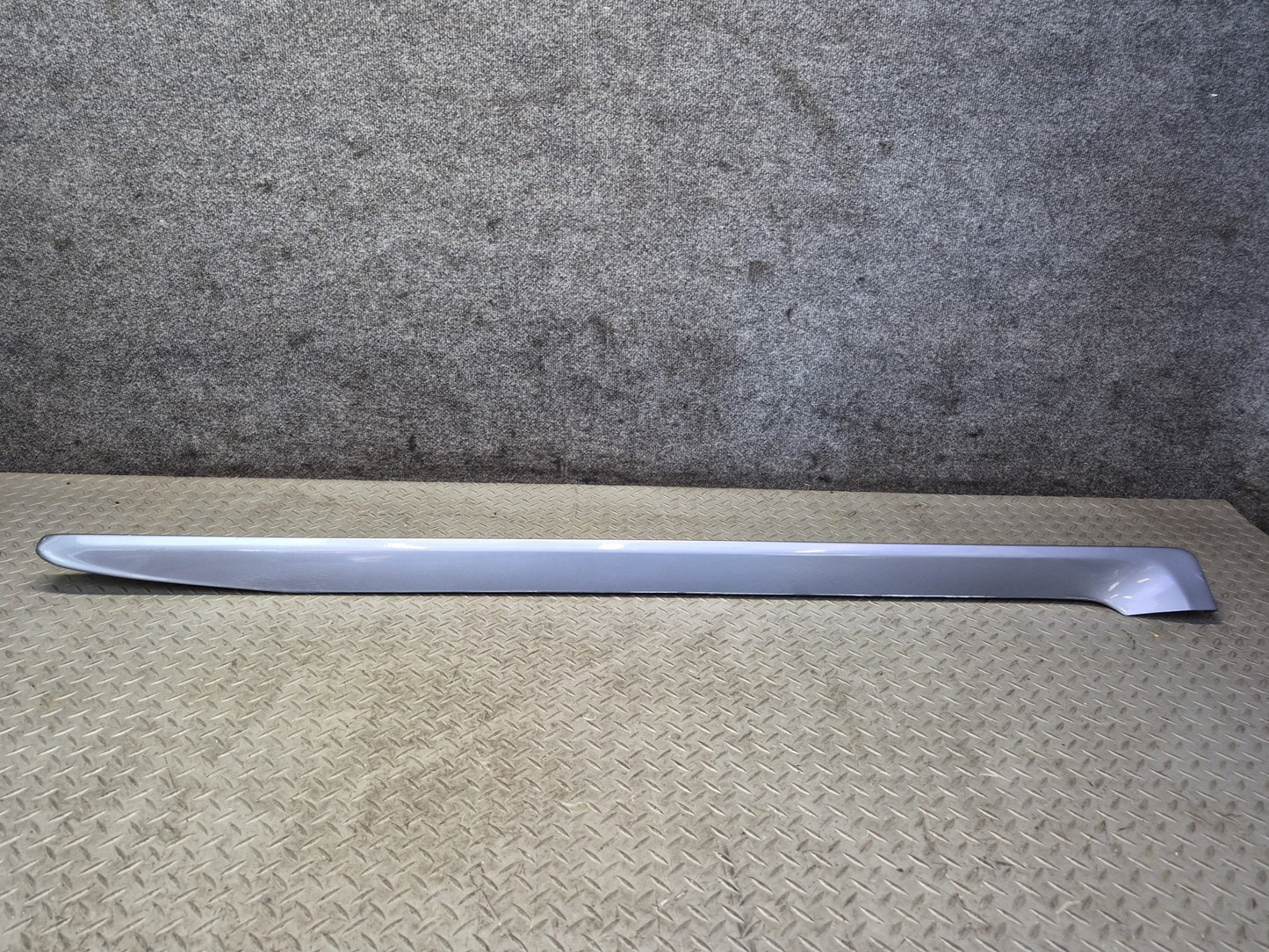 84-86 Nissan Z31 300ZX 2+0 Right Side Skirt Rocker Panel Molding Blue OEM