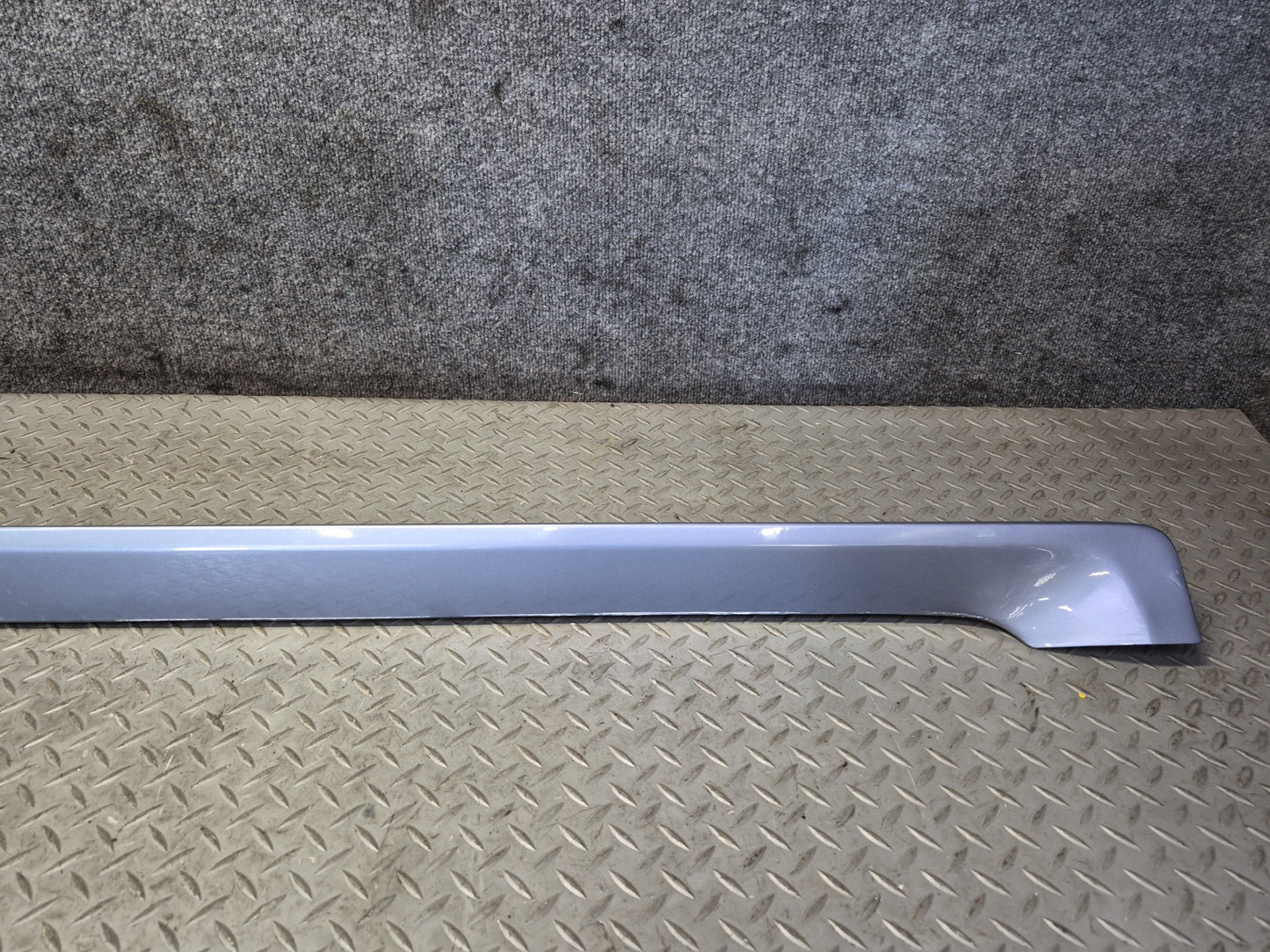 84-86 Nissan Z31 300ZX 2+0 Right Side Skirt Rocker Panel Molding Blue OEM