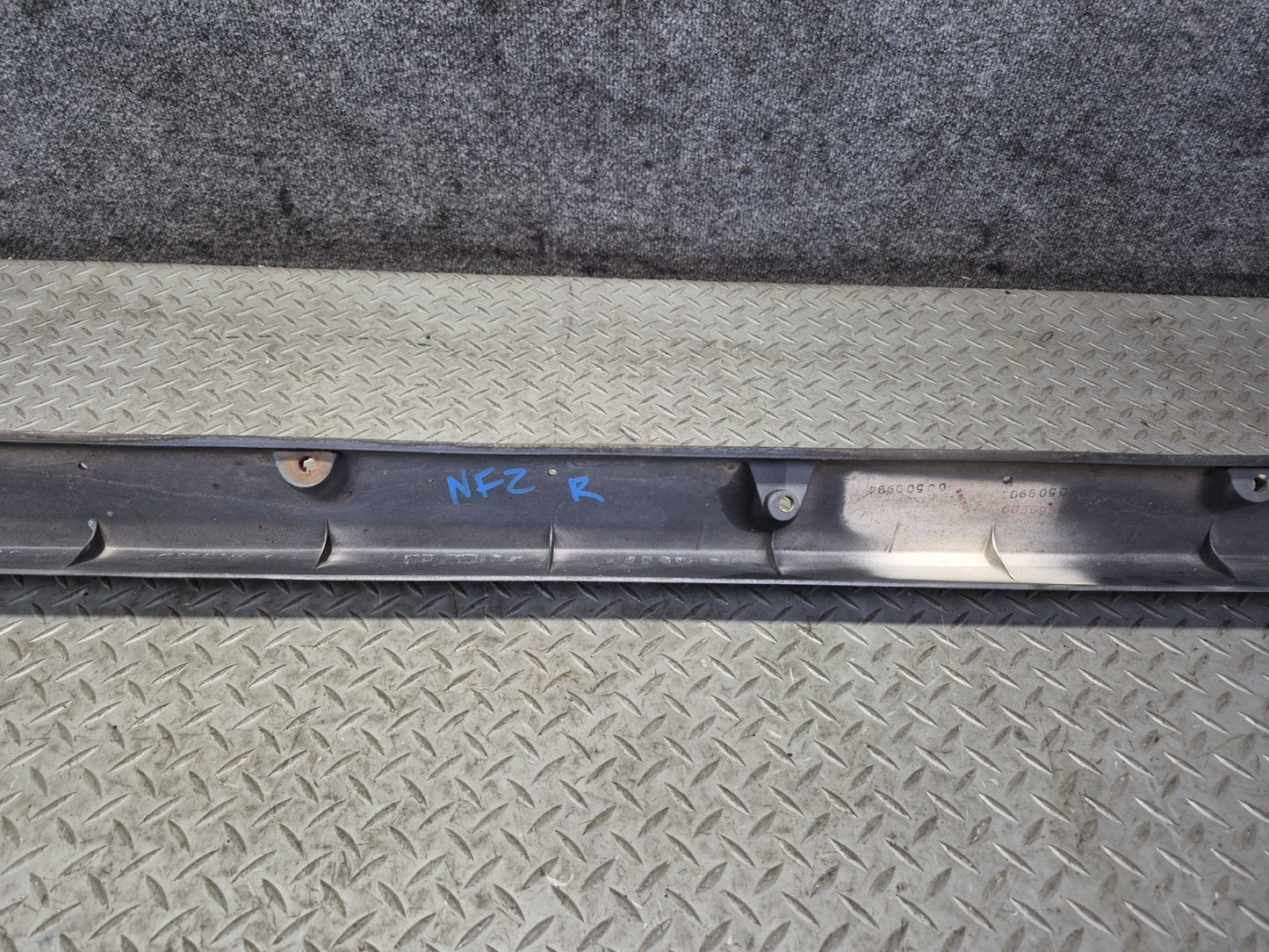 84-86 Nissan Z31 300ZX 2+0 Right Side Skirt Rocker Panel Molding Blue OEM
