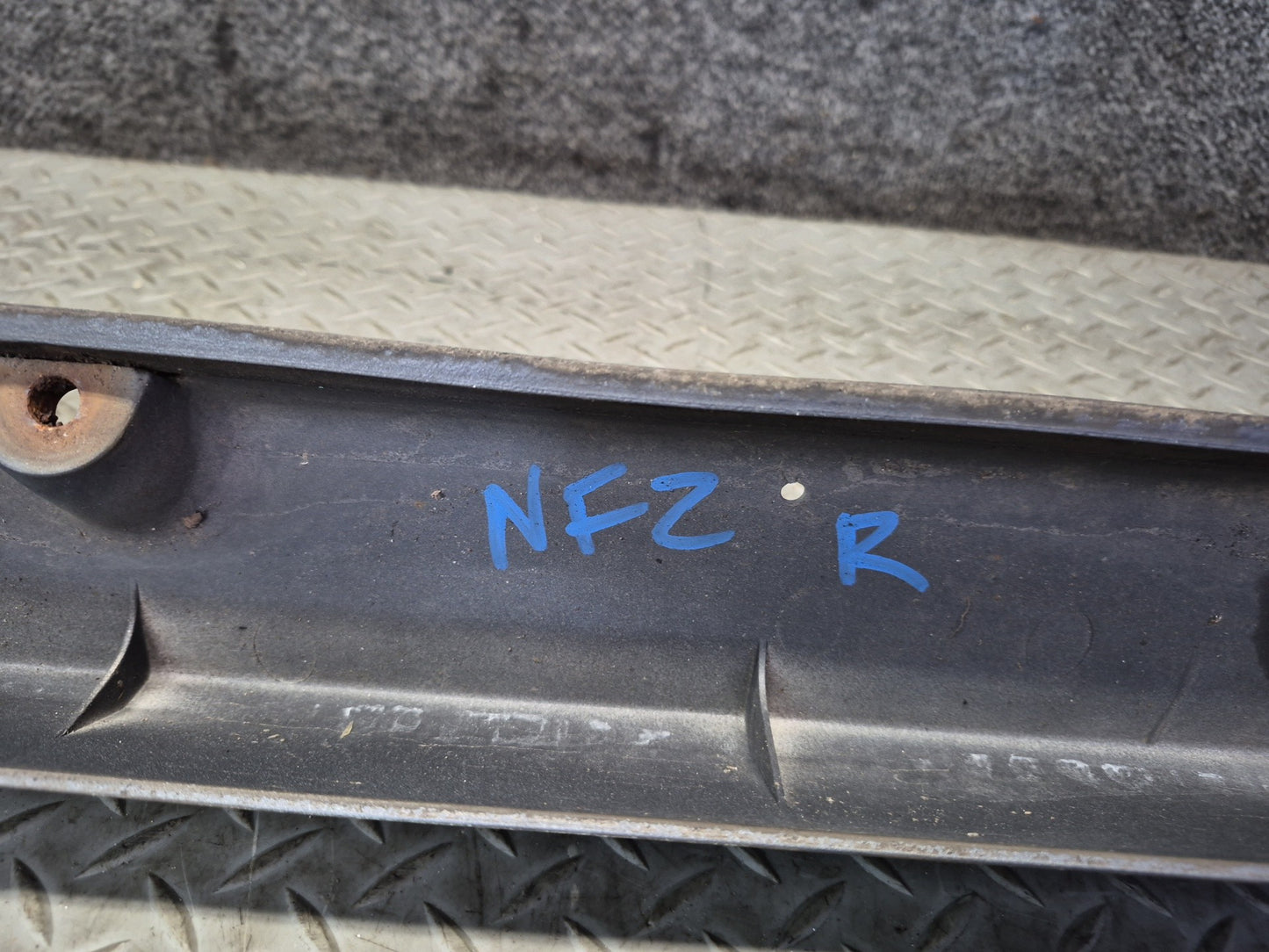 84-86 Nissan Z31 300ZX 2+0 Right Side Skirt Rocker Panel Molding Blue OEM
