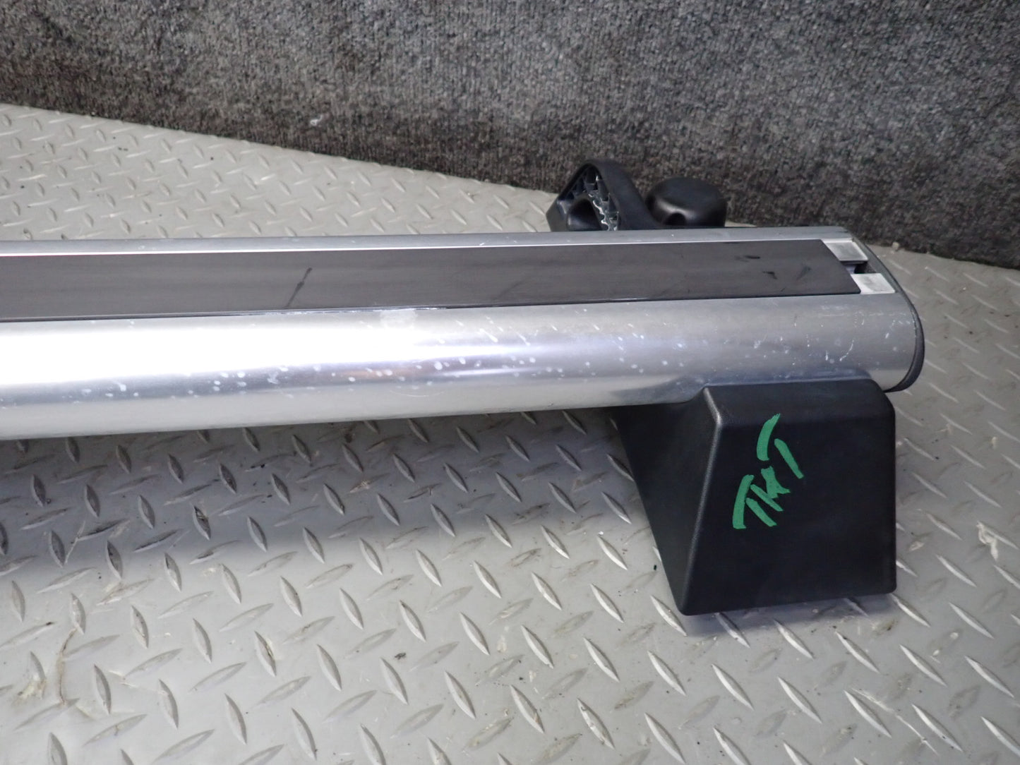 2003-2007 Hummer H2 Roof Luggage Rack Rail Cross  Bar Set of 2