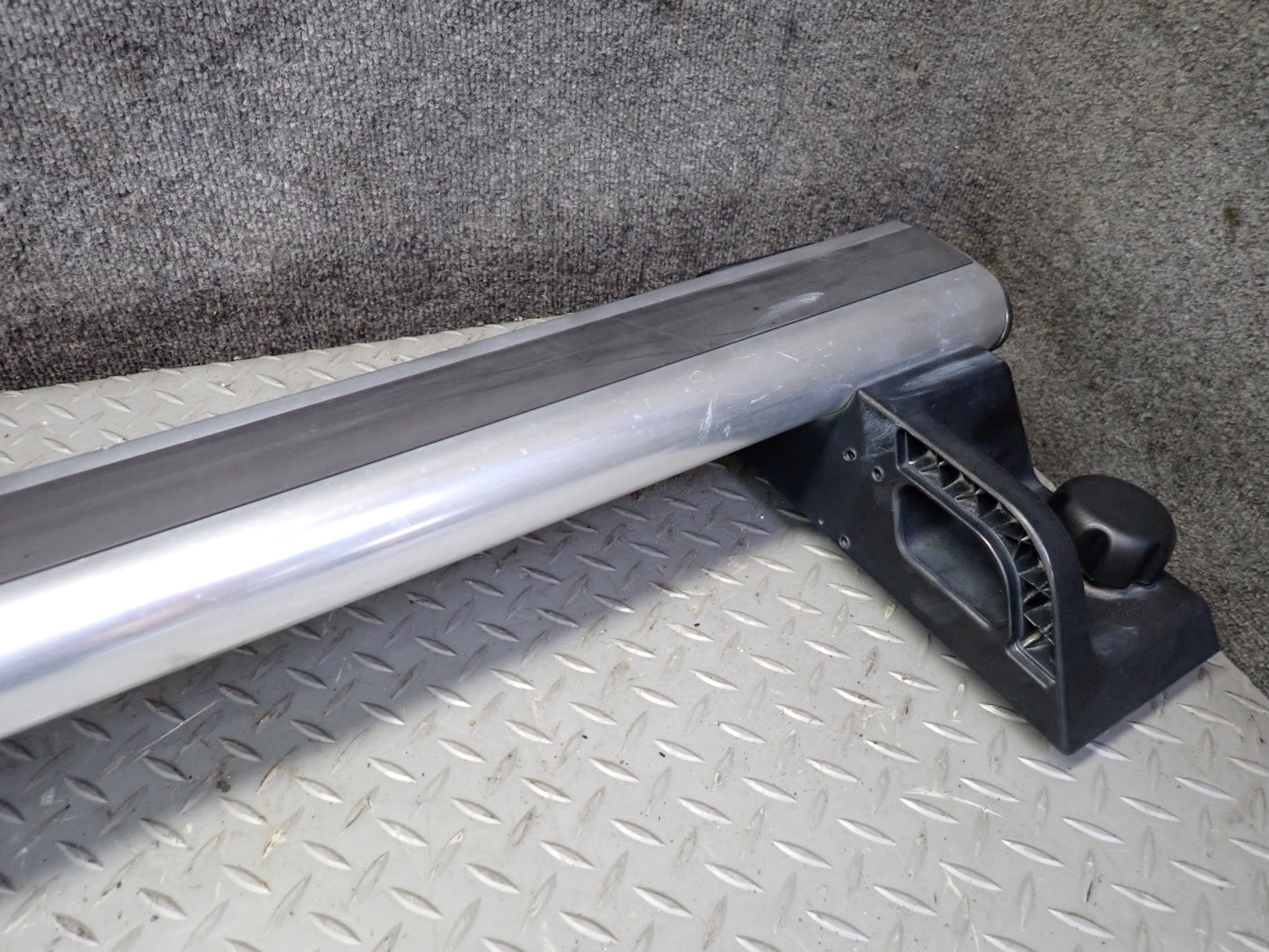 2003-2007 Hummer H2 Roof Luggage Rack Rail Cross  Bar Set of 2