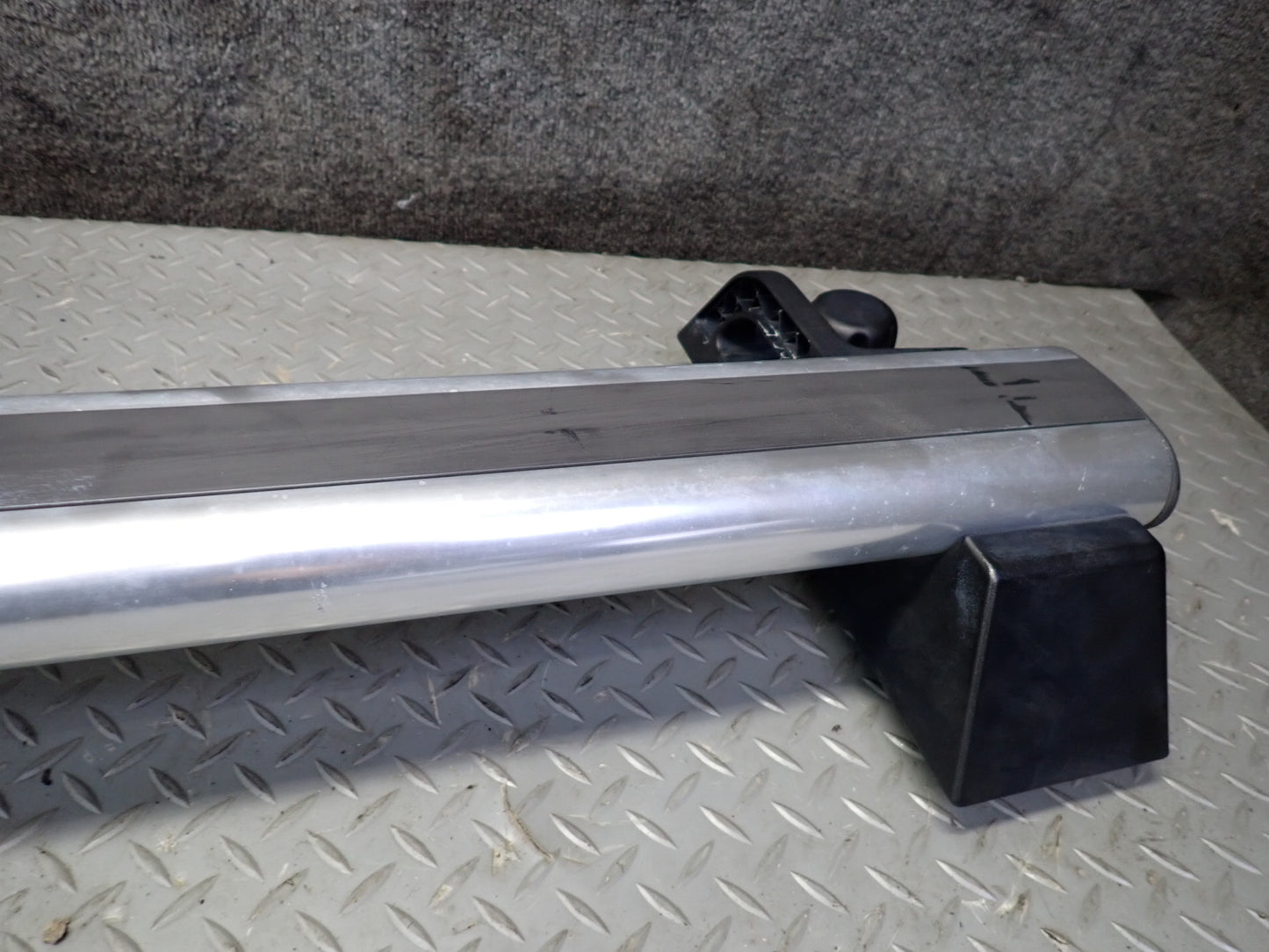 2003-2007 Hummer H2 Roof Luggage Rack Rail Cross  Bar Set of 2
