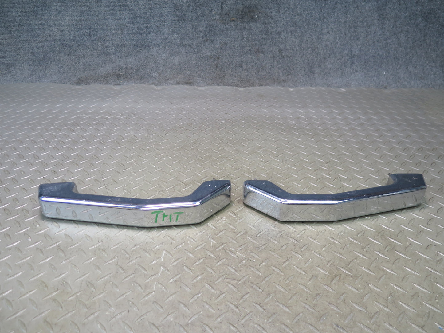 2003-2007 Hummer H2 Left & Right Side Upper Hood Grab Handle Chrome Set of 2