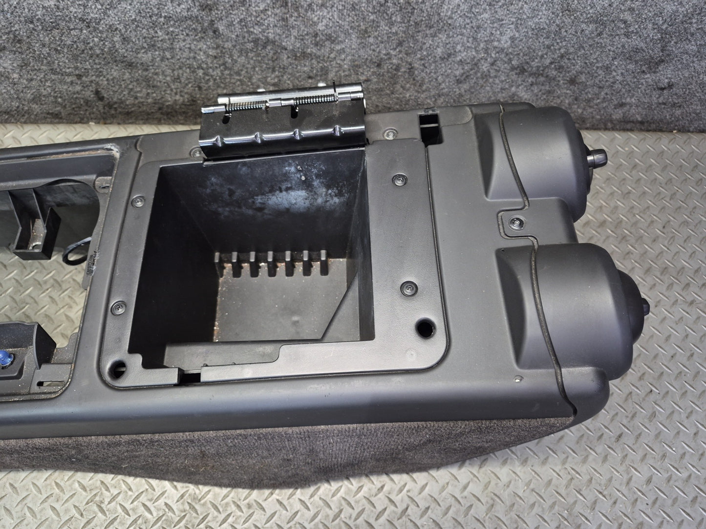 2003-2006 Hummer H2 Front Center Console Shifter Trim Cover Panel Assembly