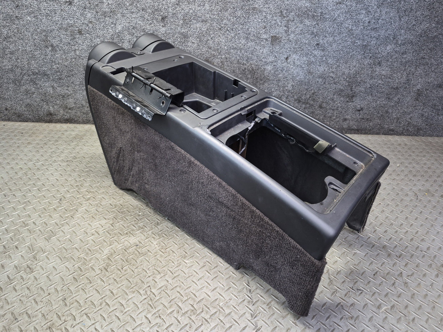 2003-2006 Hummer H2 Front Center Console Shifter Trim Cover Panel Assembly