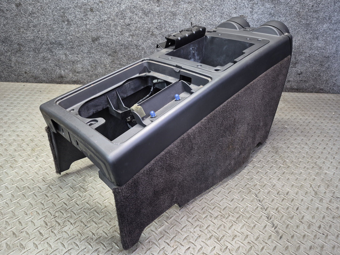 2003-2006 Hummer H2 Front Center Console Shifter Trim Cover Panel Assembly