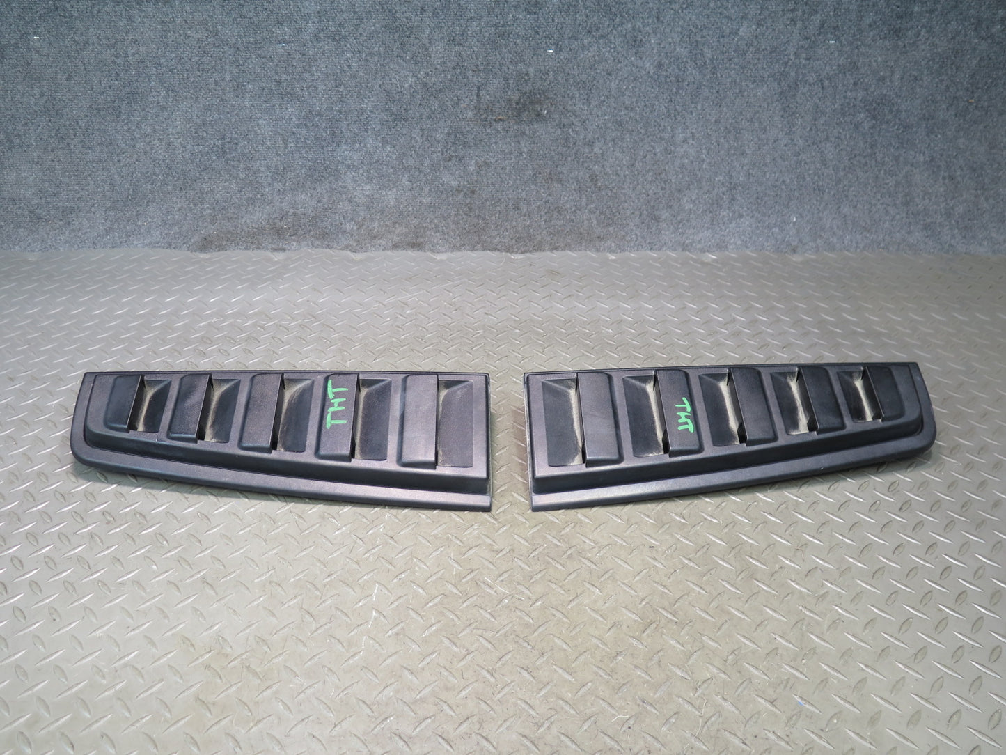 2003-2009 Hummer H2 Rear Upper Tail Light Air Vent Applique Trim Grille Set of 2
