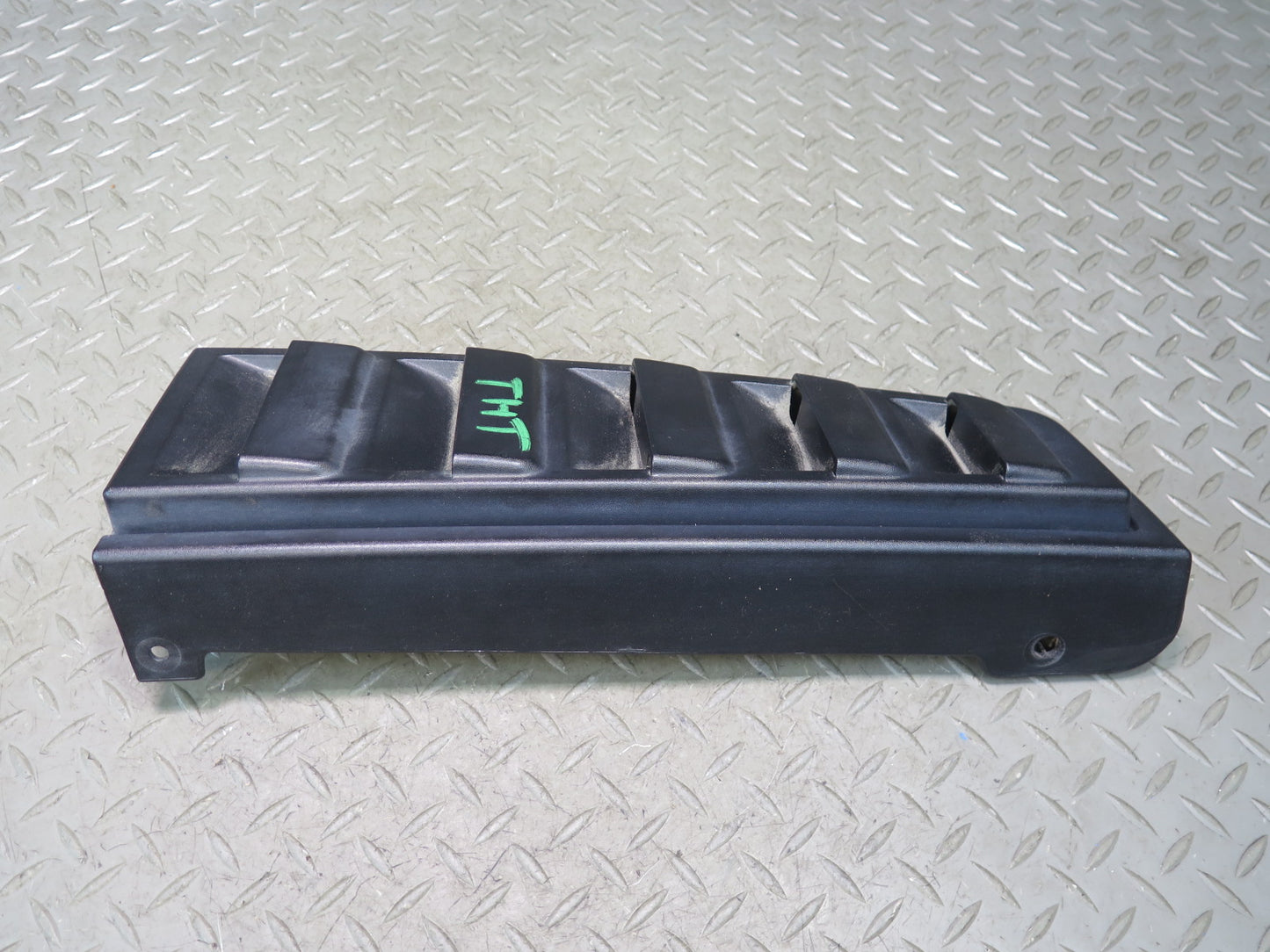 2003-2009 Hummer H2 Rear Upper Tail Light Air Vent Applique Trim Grille Set of 2