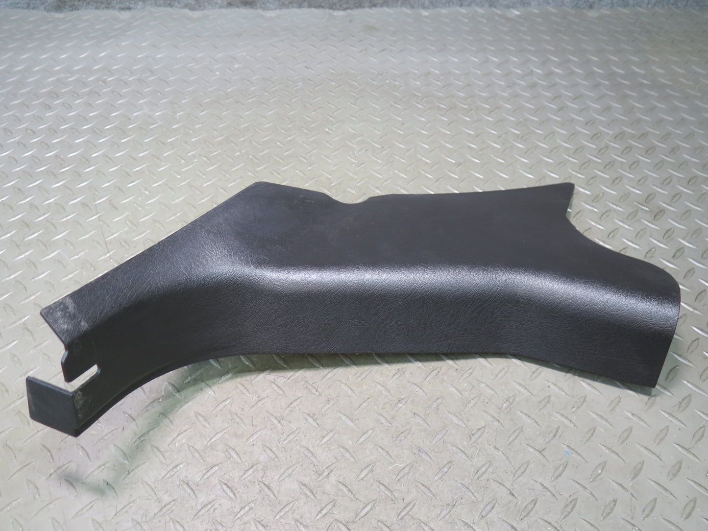 2003-2009 Hummer H2 Front Left & Right Lower Kick Trim Cover Panel Set of 2