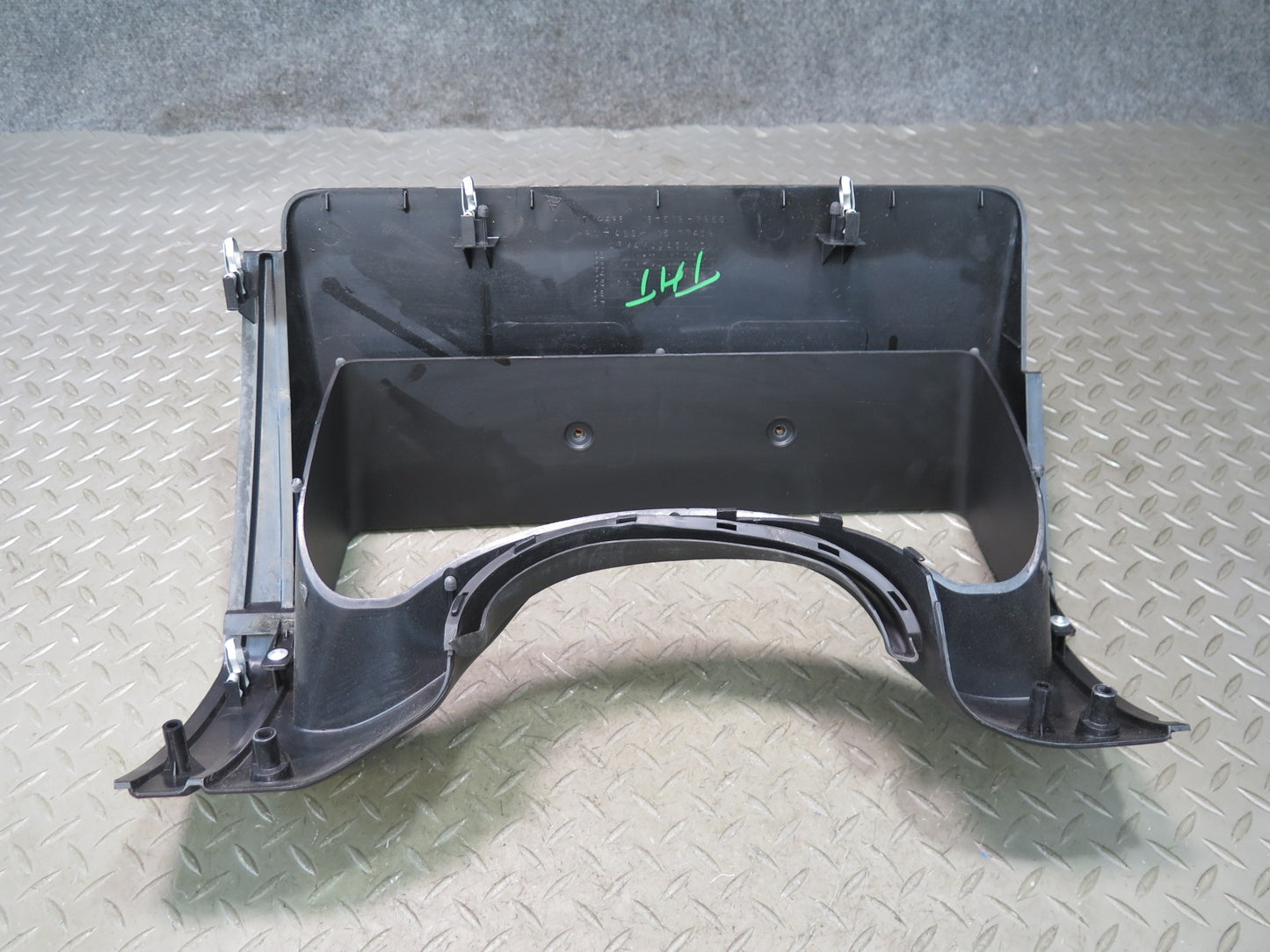 03-07 Hummer H2 Dash Instrument Cluster Speedometer Bezel Trim Panel 15177439