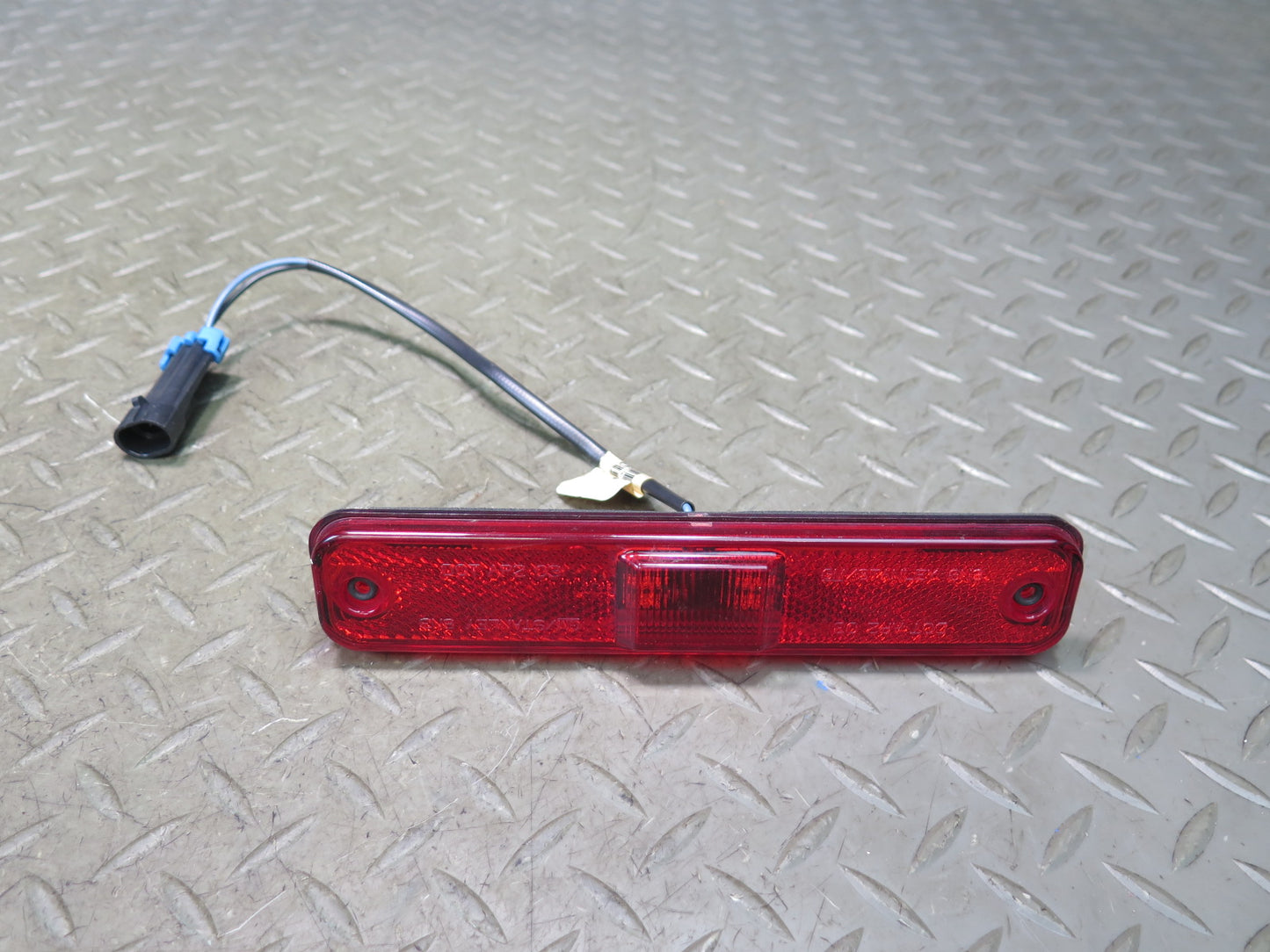 2003-2009 Hummer H2 Rear Left & Right Side Marker Light Lamp Set of 2