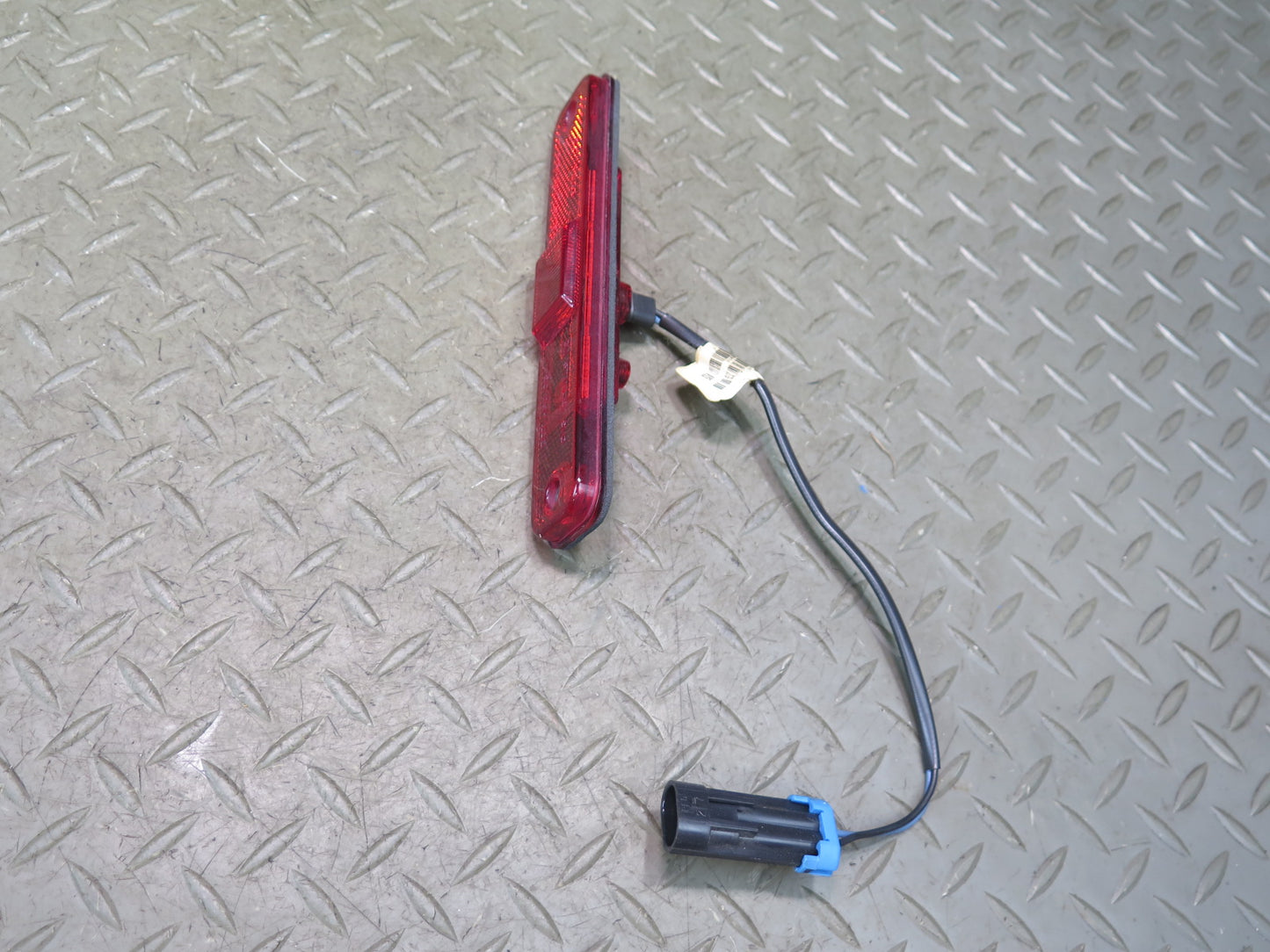 2003-2009 Hummer H2 Rear Left & Right Side Marker Light Lamp Set of 2