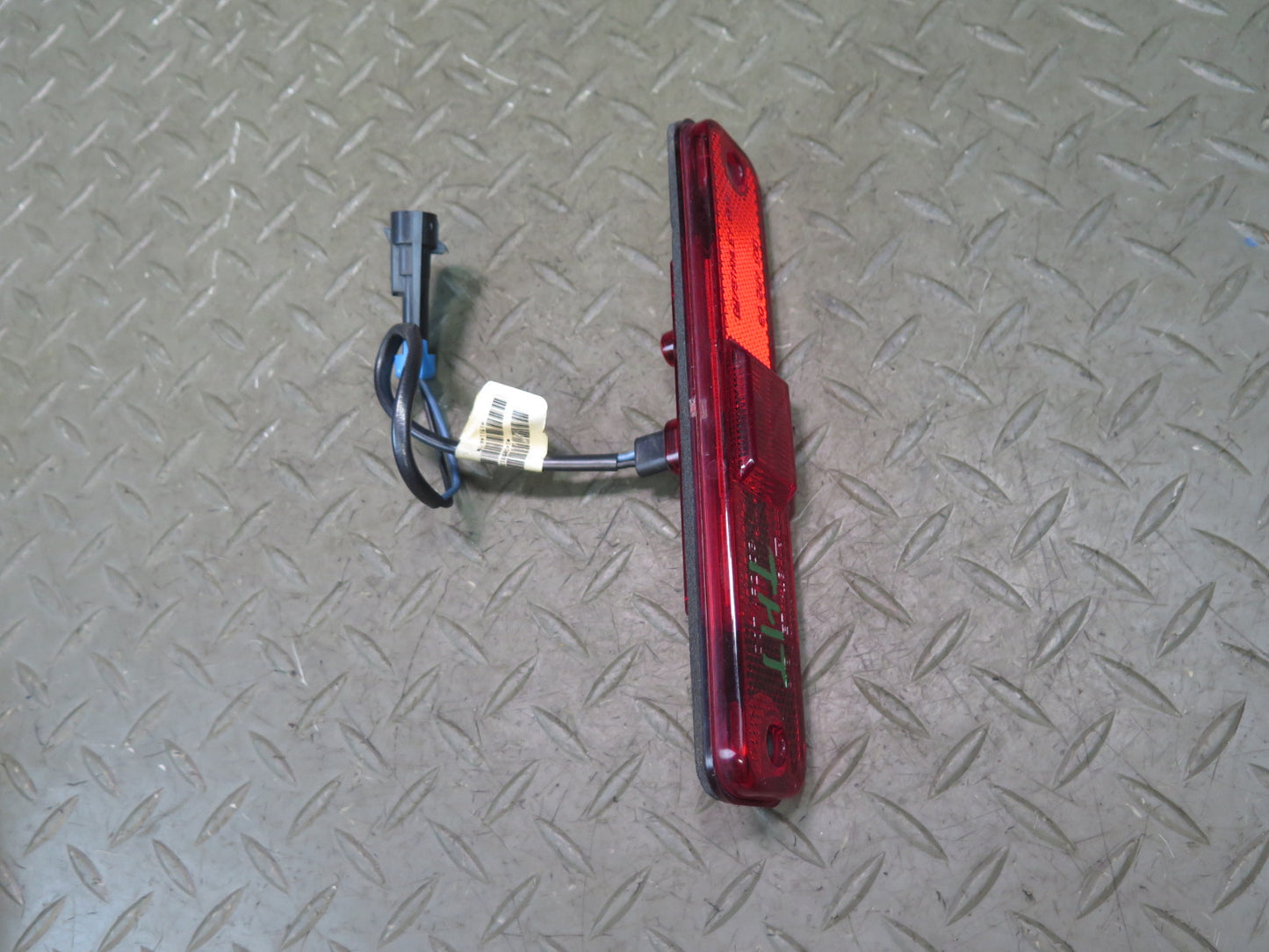 2003-2009 Hummer H2 Rear Left & Right Side Marker Light Lamp Set of 2