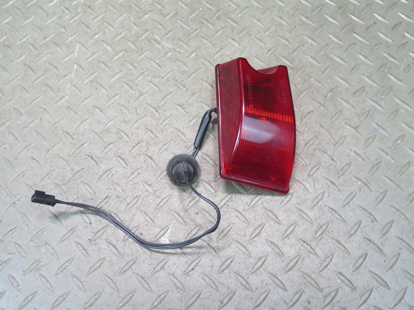 2003-2009 Hummer H2 Rear Left & Right Roof Clearance Marker Light Lamp Set of 2