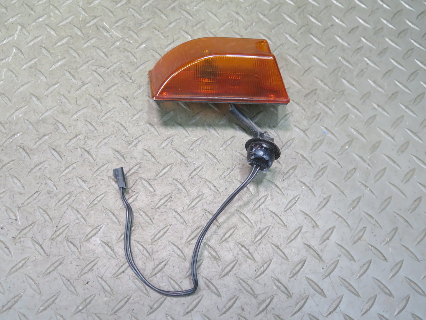 2003-2009 Hummer H2 Front Left & Right Roof Clearance Marker Light Lamp Set of 2