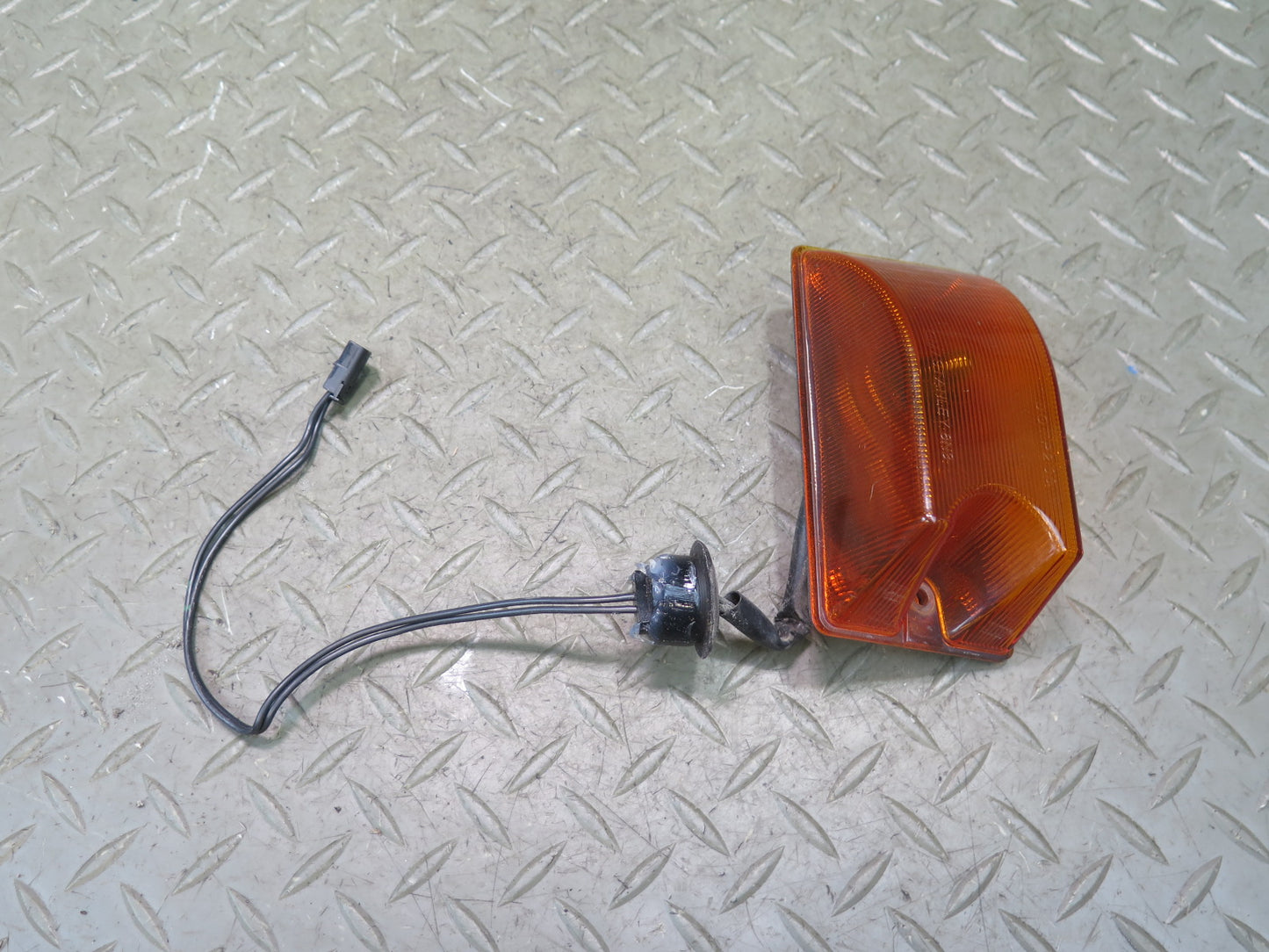 2003-2009 Hummer H2 Front Left & Right Roof Clearance Marker Light Lamp Set of 2