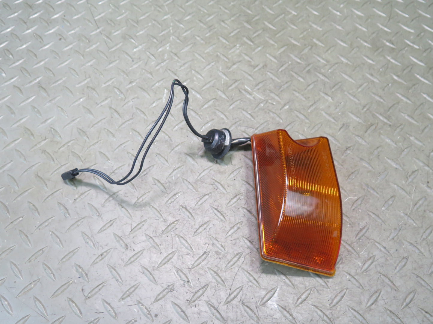 2003-2009 Hummer H2 Front Left & Right Roof Clearance Marker Light Lamp Set of 2