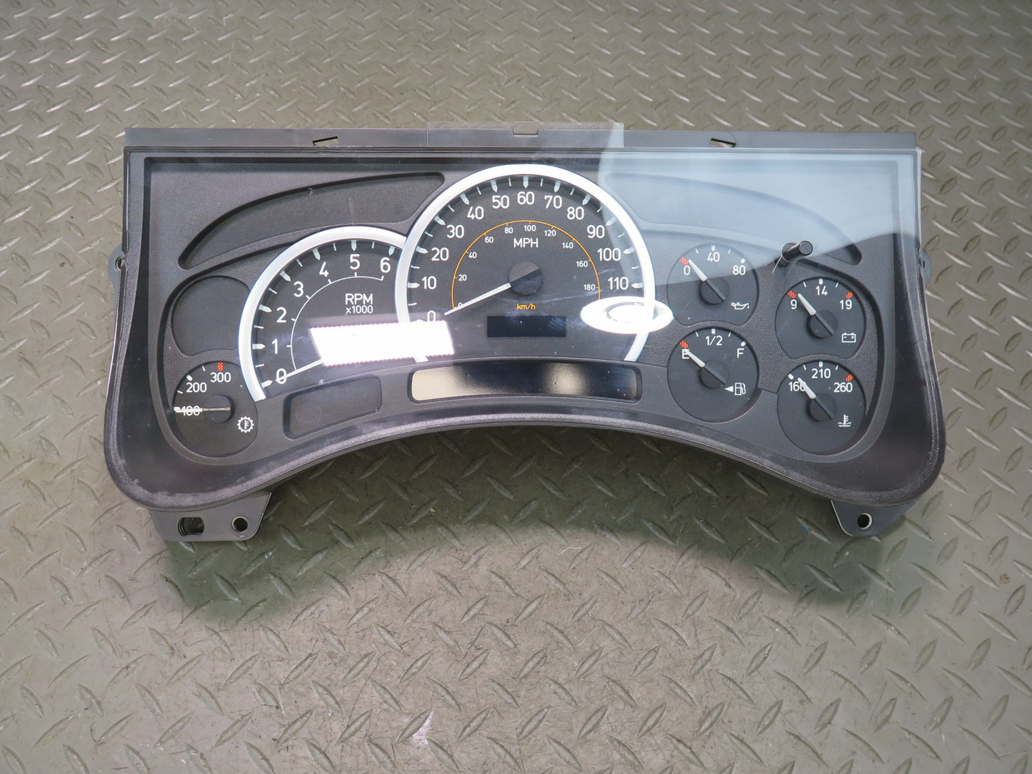 2005 Hummer H2 Instrument Cluster Gauge Speedometer 15223557
