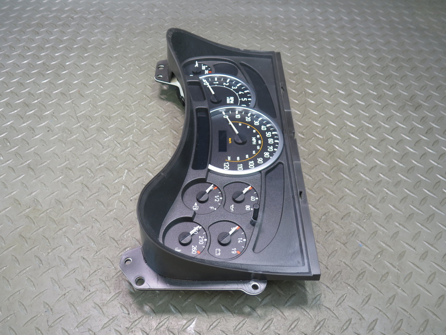 2005 Hummer H2 Instrument Cluster Gauge Speedometer 15223557