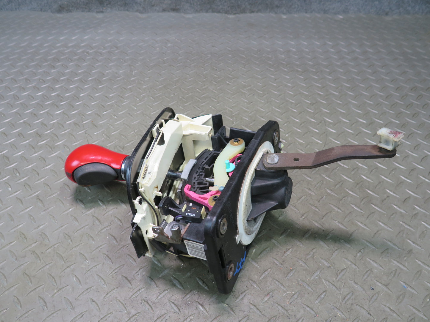 02-05 Ford Thunderbird A/T Automatic Transmission Shifter Assembly OEM