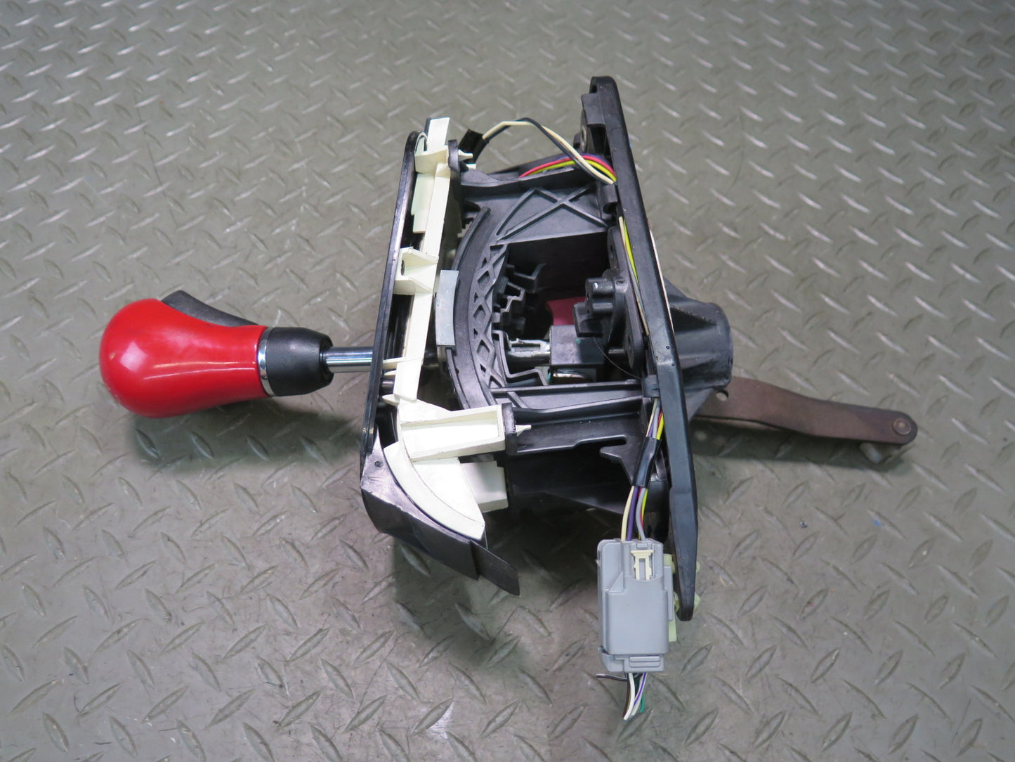 02-05 Ford Thunderbird A/T Automatic Transmission Shifter Assembly OEM