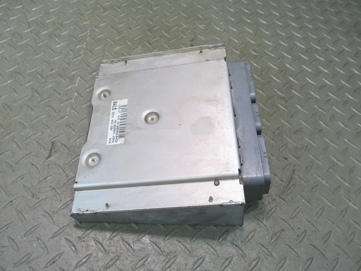 2004 Ford Thunderbird 3.9L AJ35 ECM ECU Engine Control Module 4W6A-12A650-DA OEM